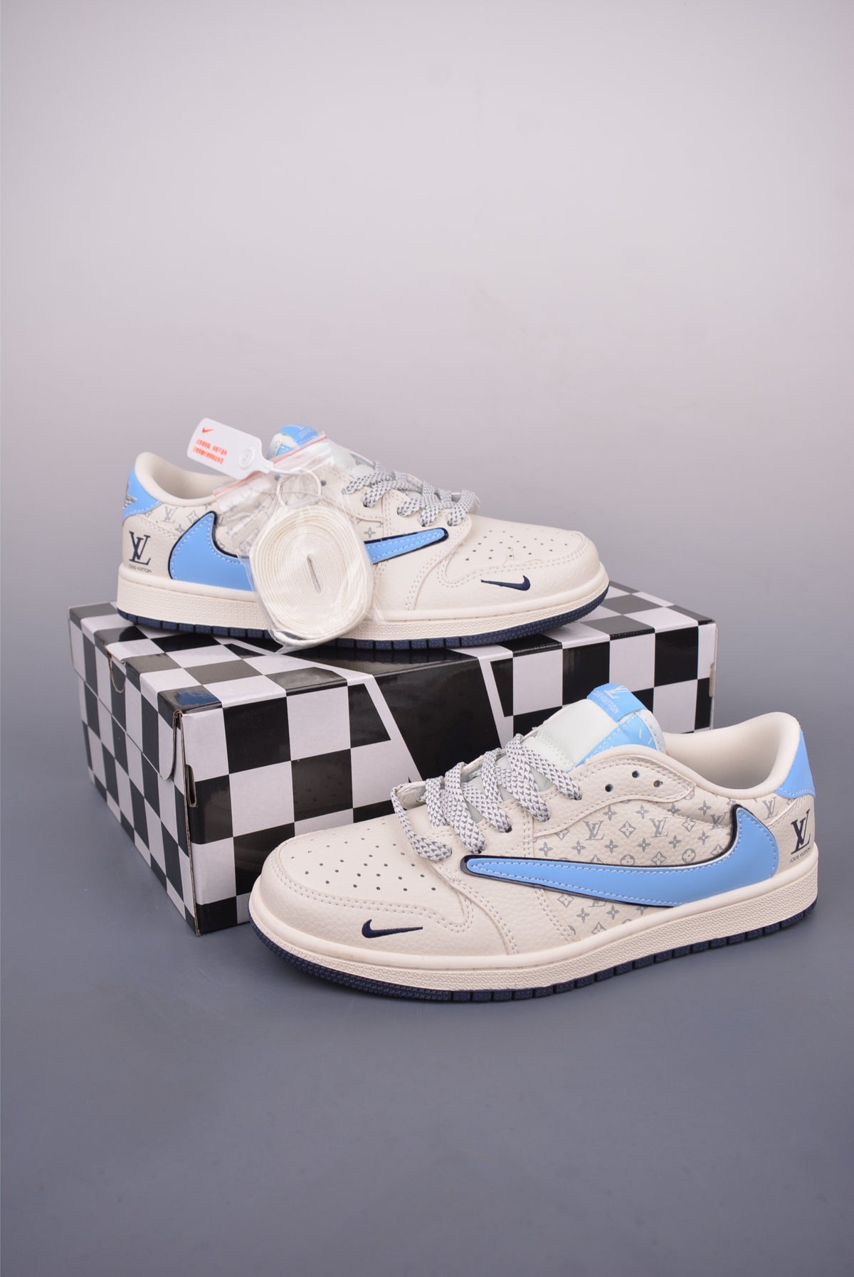 Fragment x Travis Scott x Nike Air Jordan 1 Low - Image 5