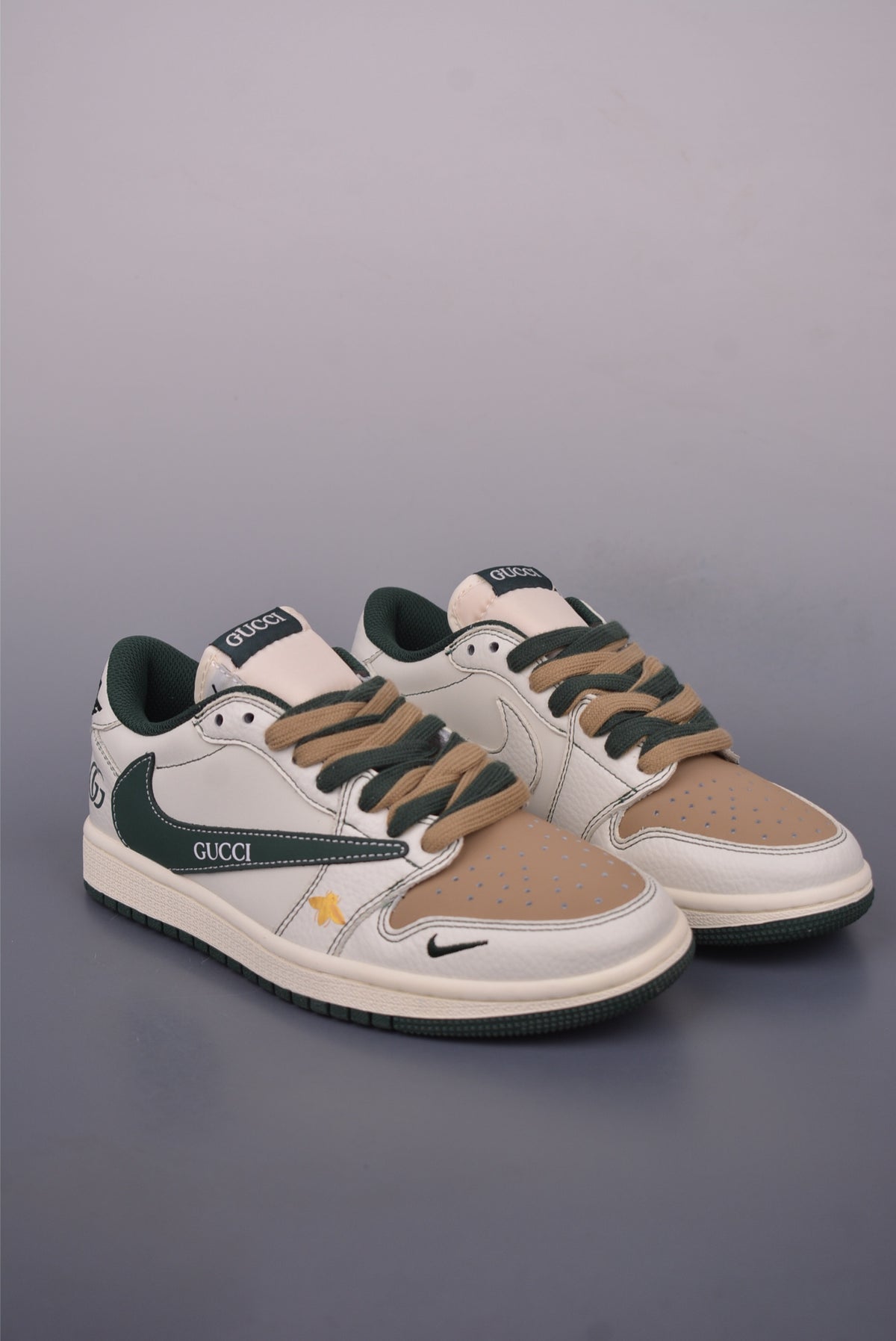 Fragment x Travis Scott x Nike Air Jordan 1 Low - Image 1