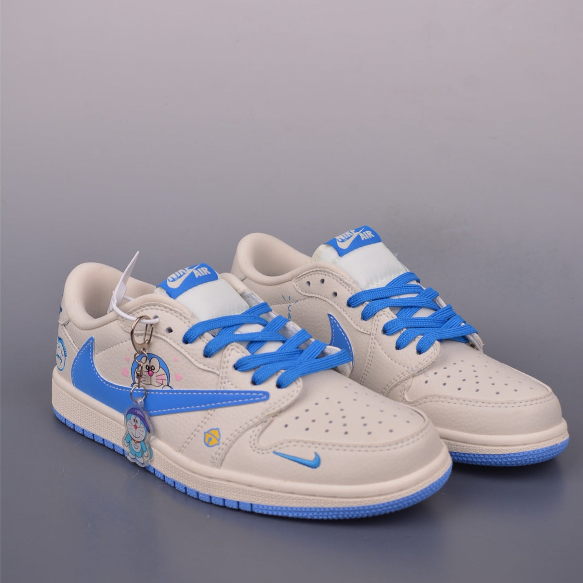 Fragment x Travis Scott x Nike Air Jordan 1 Low - Image 1