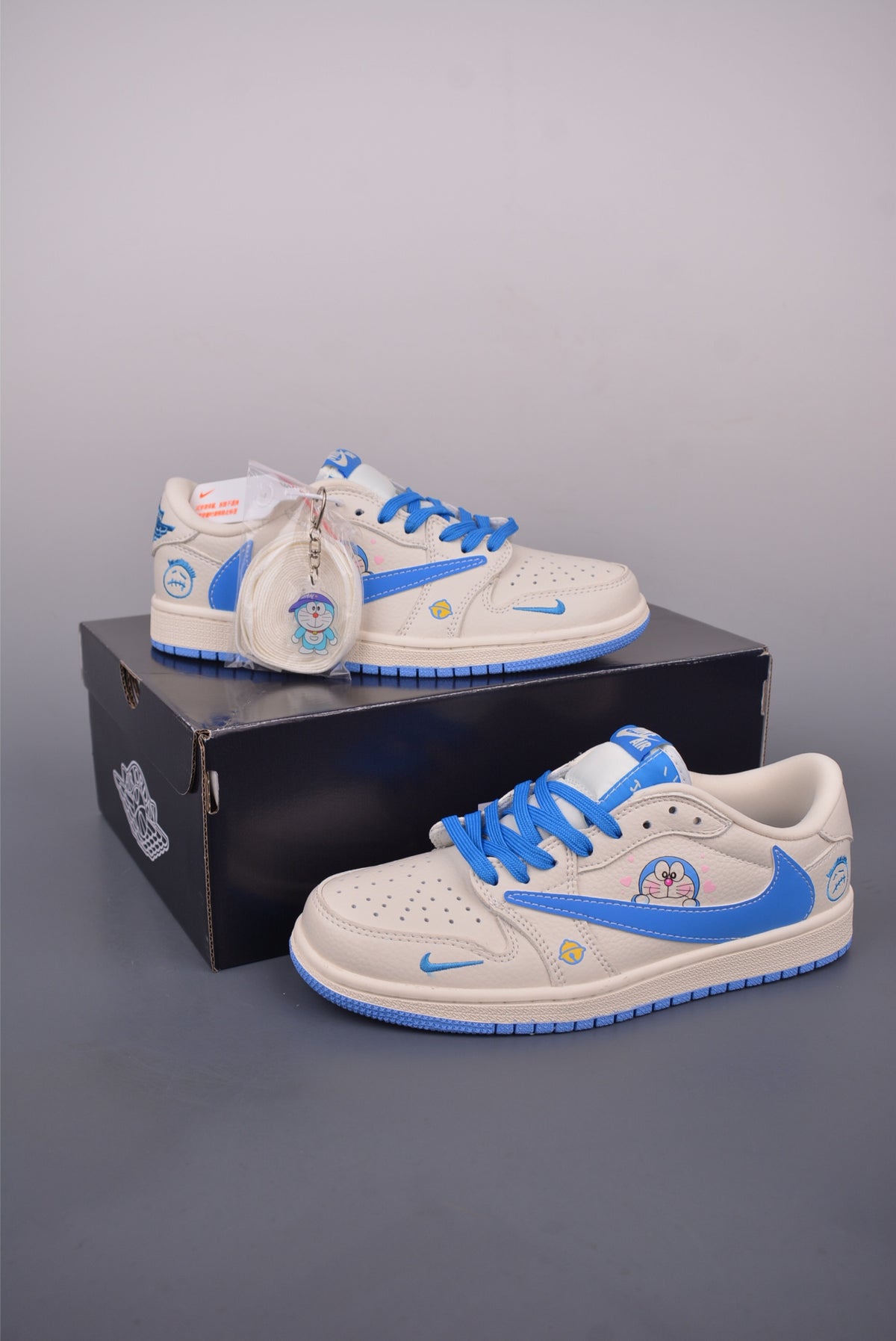 Fragment x Travis Scott x Nike Air Jordan 1 Low - Image 5