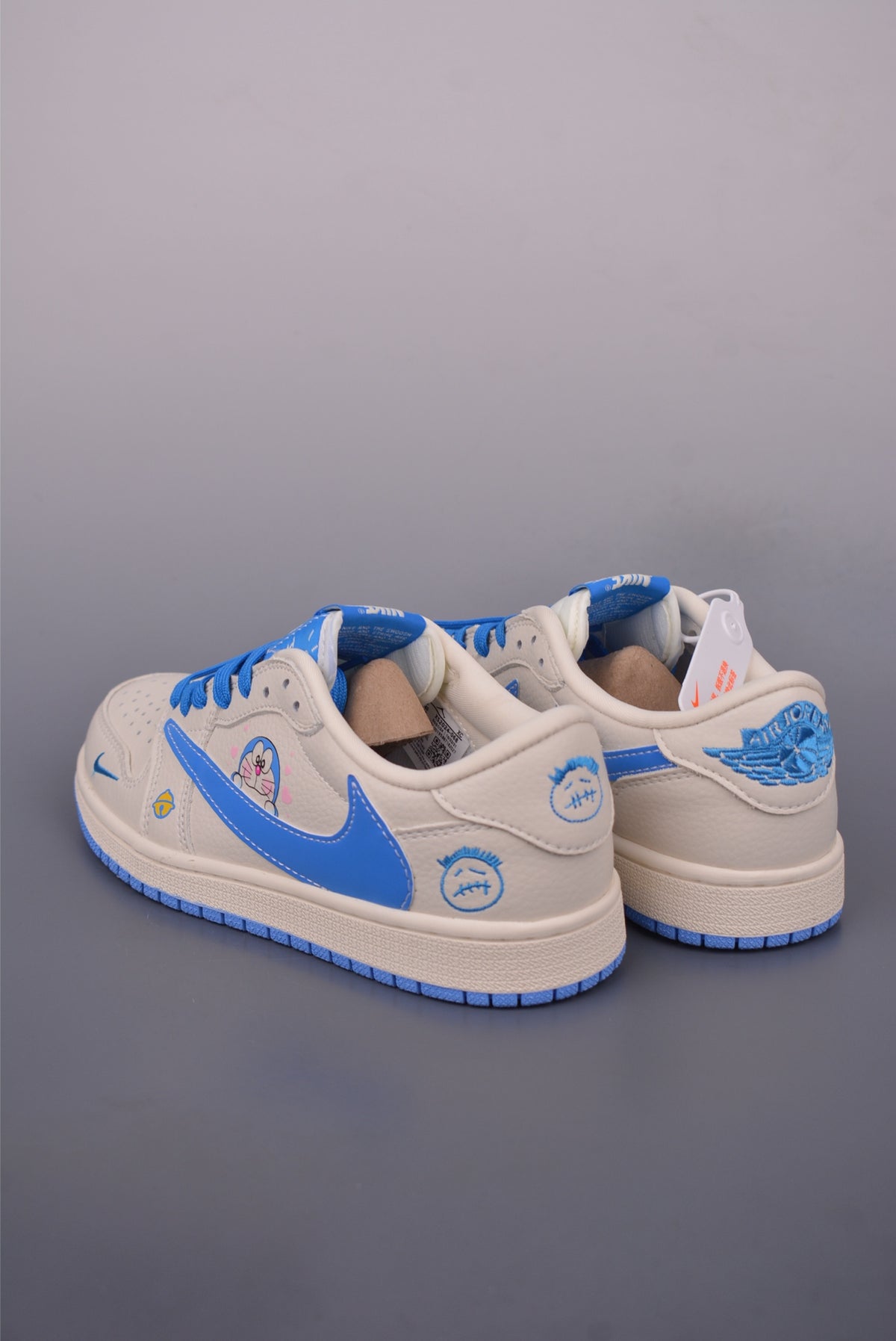 Fragment x Travis Scott x Nike Air Jordan 1 Low - Image 2