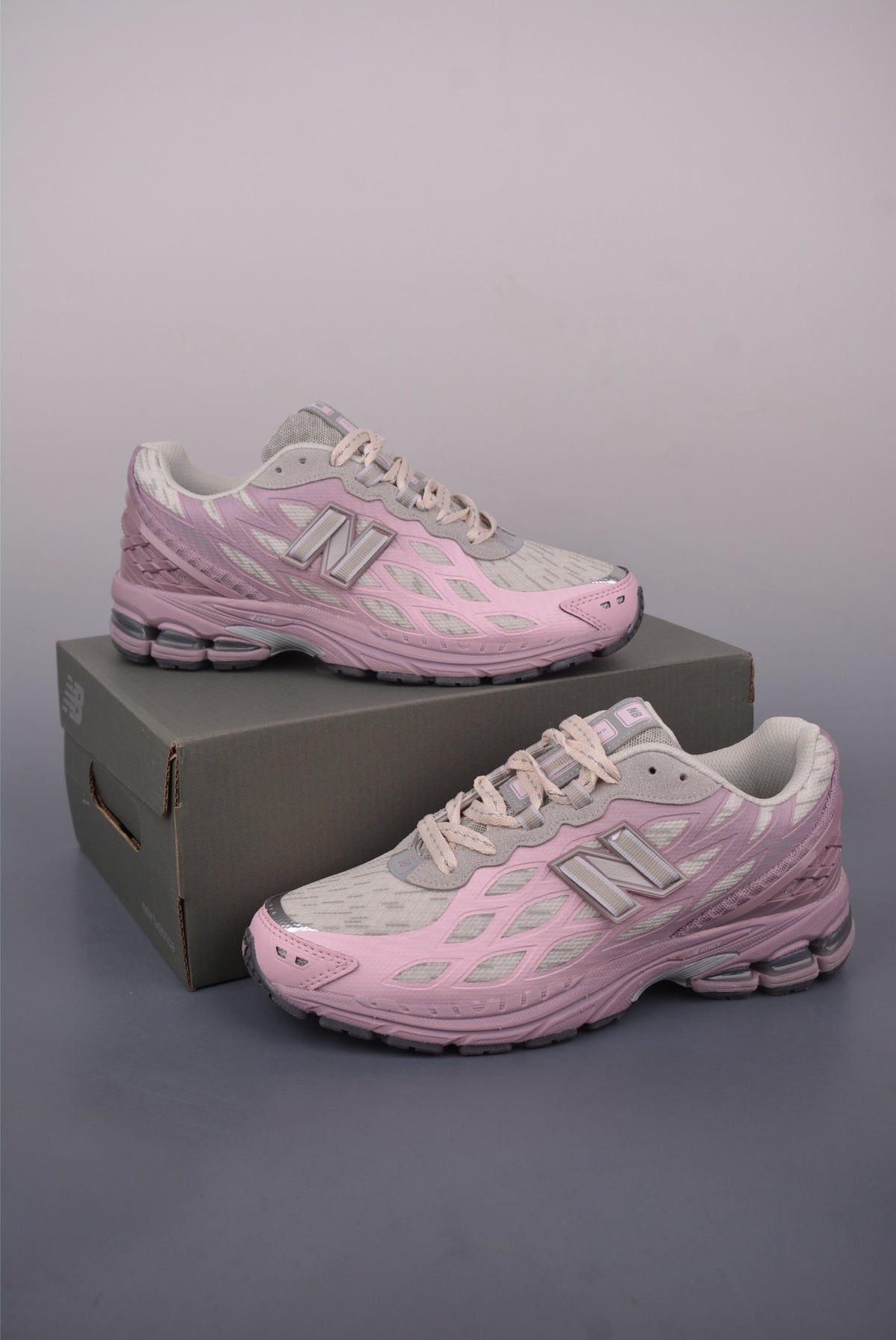 New Balance 190 240 - Image 5