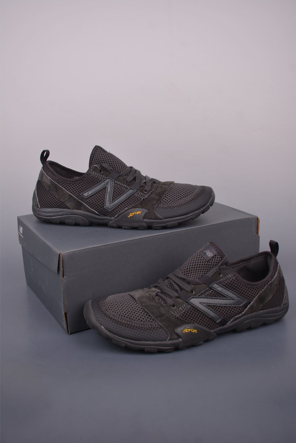 New Balance 220 MT10 - Image 5