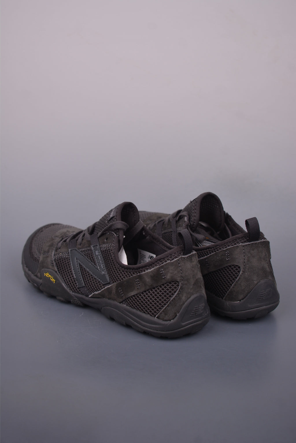 New Balance 220 MT10 - Image 2
