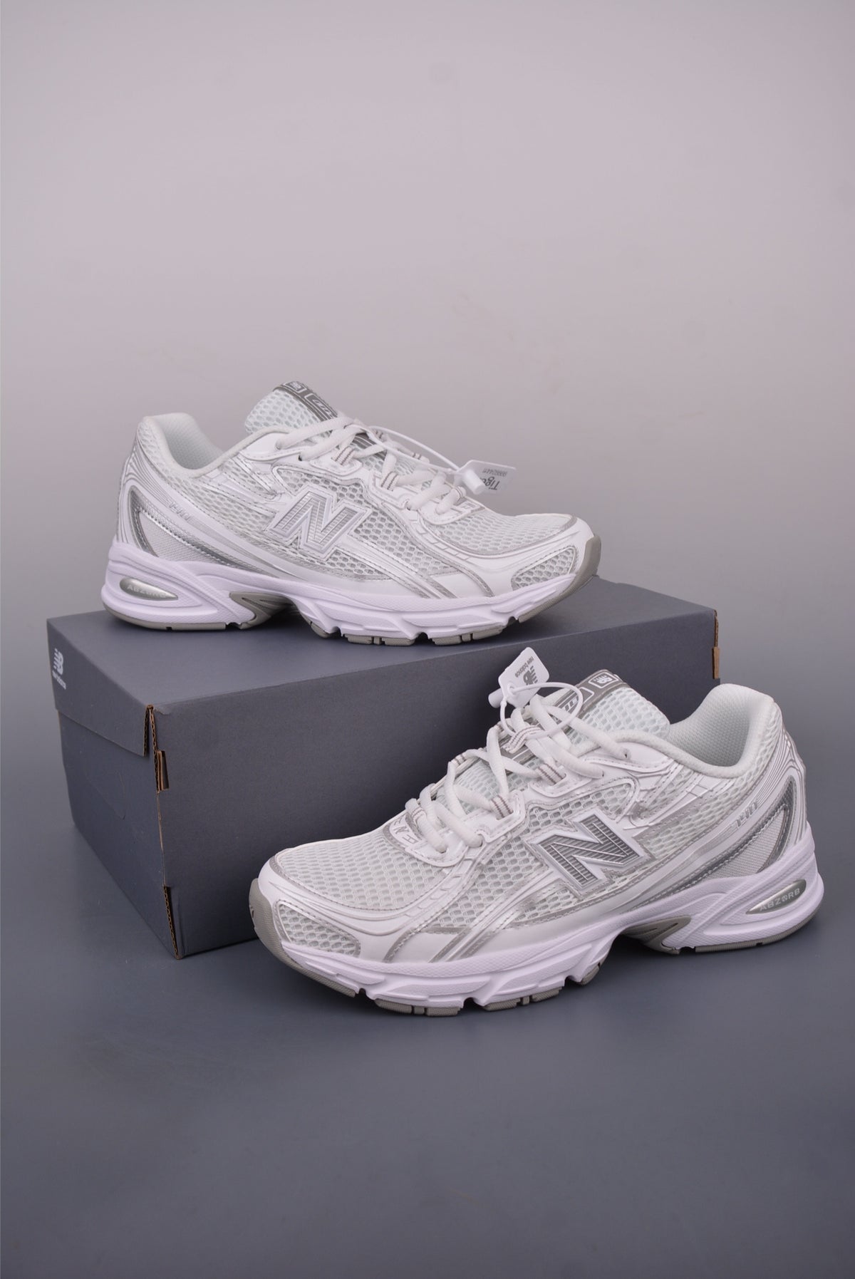 New Balance 180 220 - Image 5