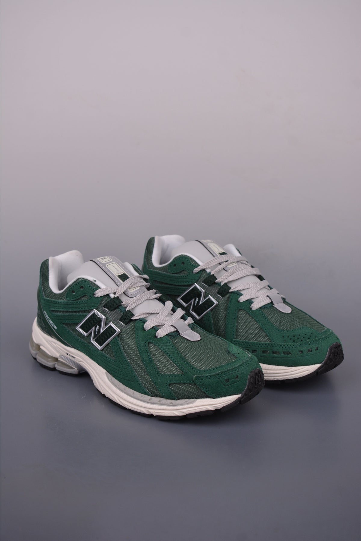 New Balance 190 240 - Image 1