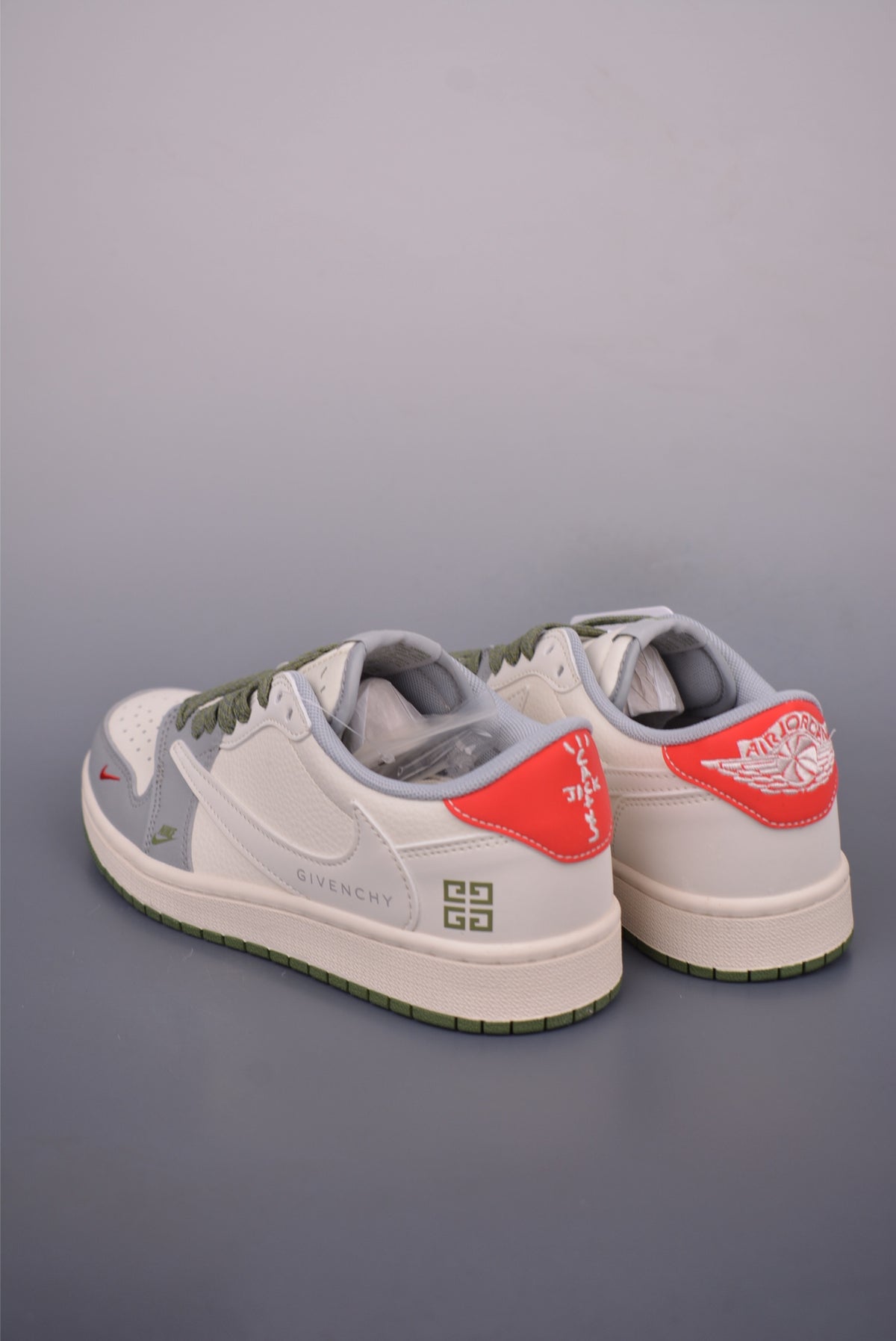 Fragment x Travis Scott x Nike Air Jordan 1 Low - Image 2
