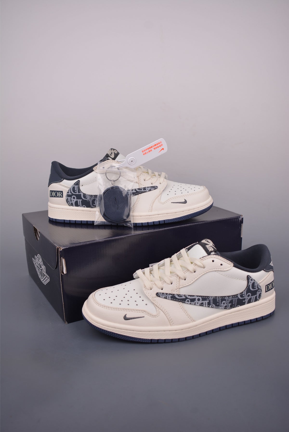 Fragment x Travis Scott x Dior x Nike Air Jordan 1 Low - Image 5