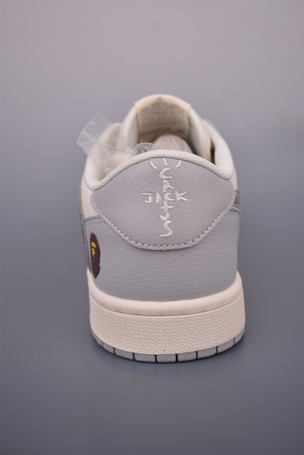 Fragment x Travis Scott x Nike Air Jordan 1 Low - Image 4