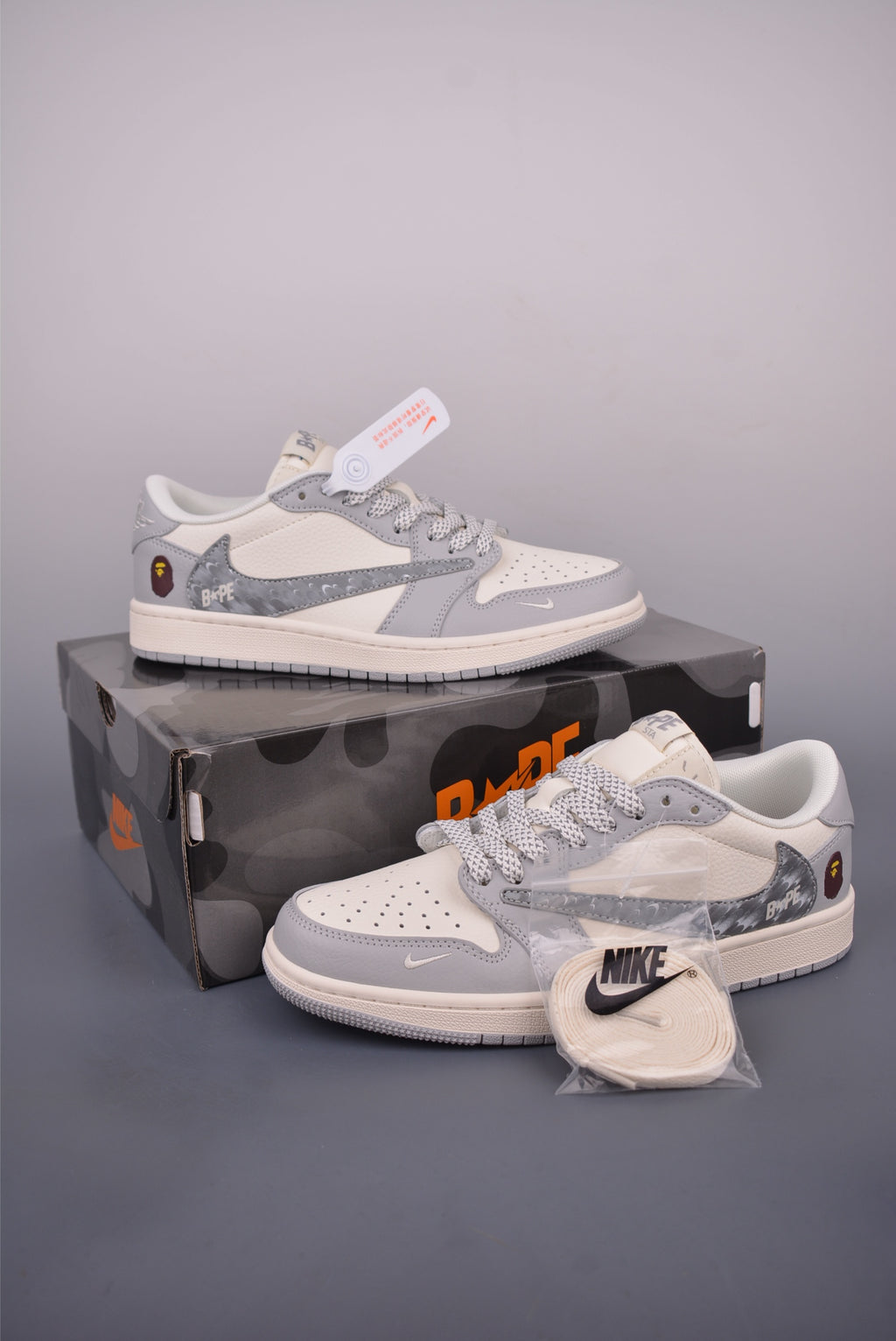 Fragment x Travis Scott x Nike Air Jordan 1 Low - Image 5