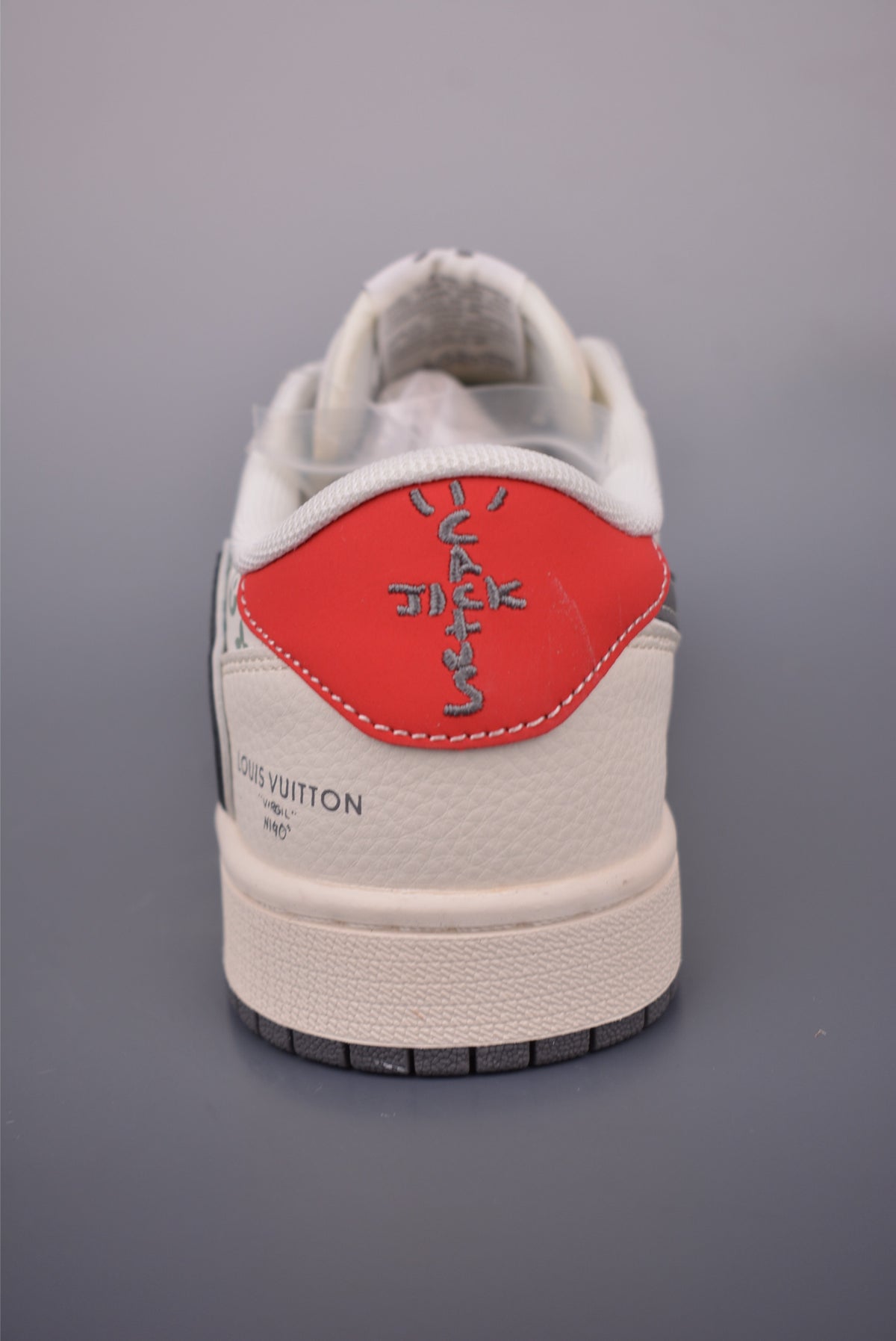 Fragment x Travis Scott x Nike Air Jordan 1 Low - Image 4