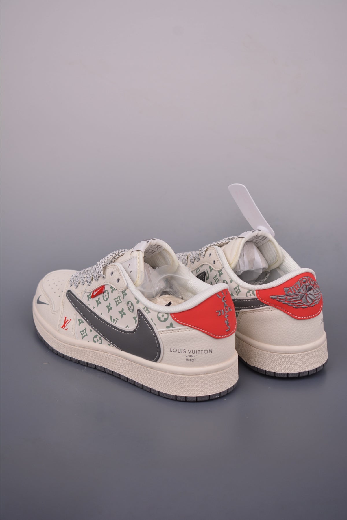 Fragment x Travis Scott x Nike Air Jordan 1 Low - Image 2