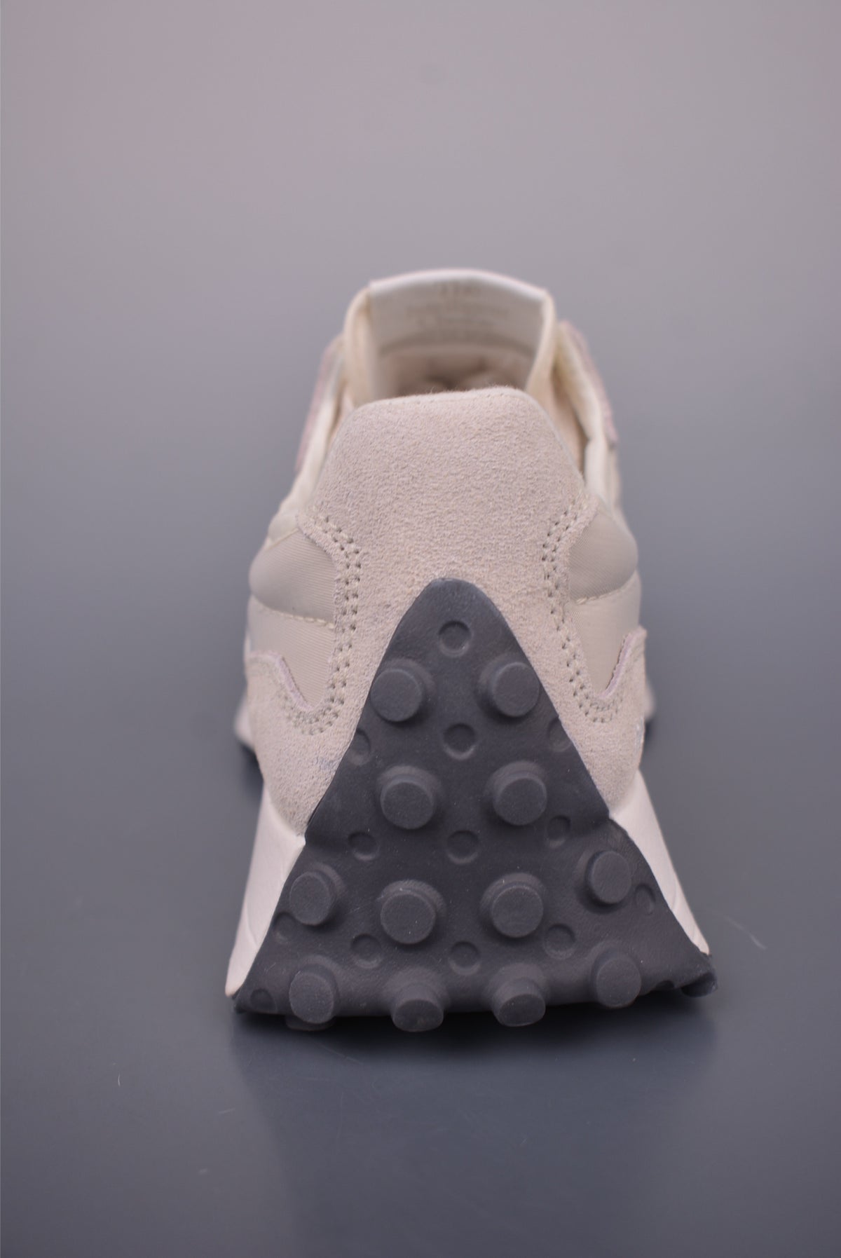 New Balance 327 - Image 4