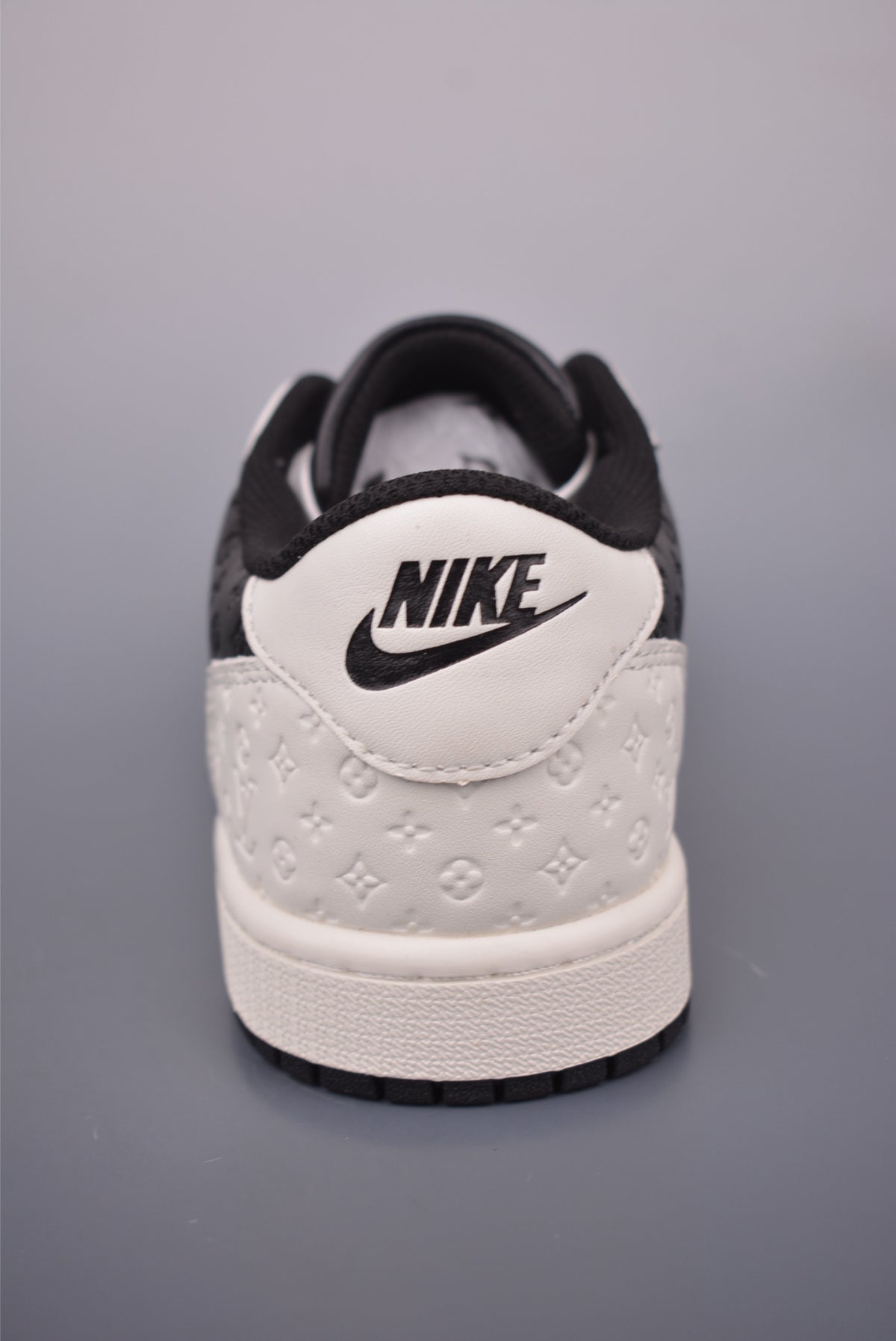 Nike Air Jordan Sneakers - Image 4