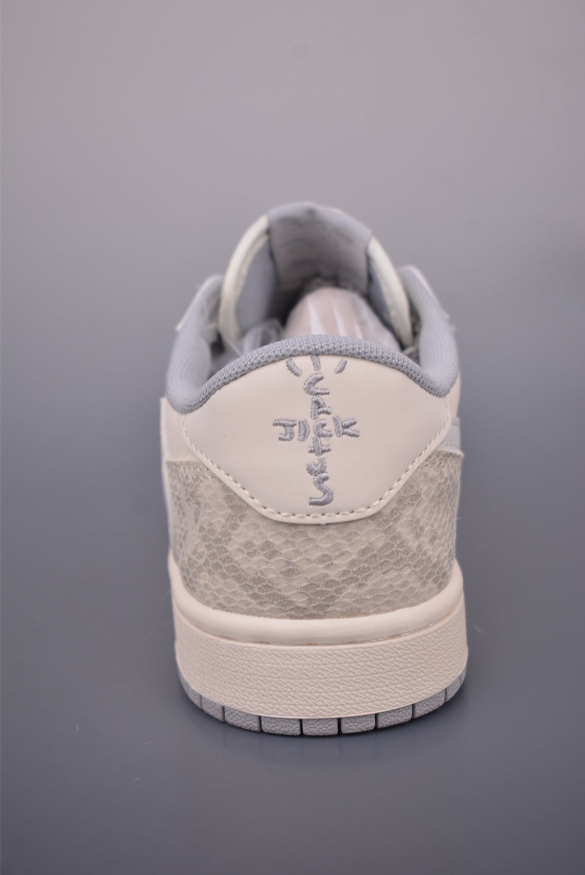 Fragment x Travis Scott x Nike Air Jordan 1 Low - Image 4