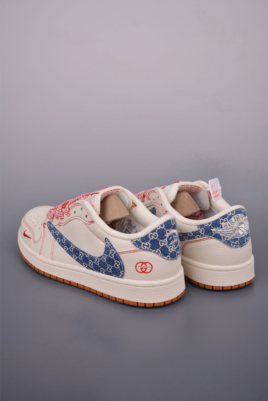 Fragment x Travis Scott x Nike Air Jordan 1 Low - Image 2