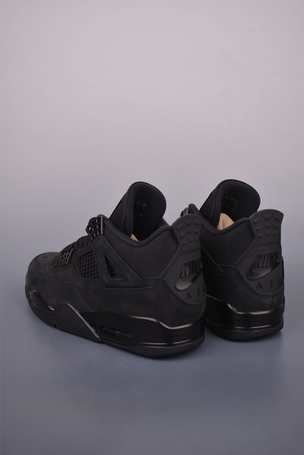 Nike Air Jordan 4 Retro - Image 2