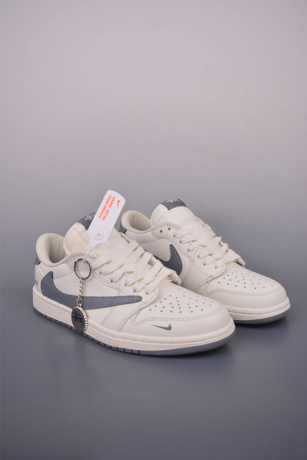 Fragment x Travis Scott x Nike Air Jordan 1 Low - Image 1