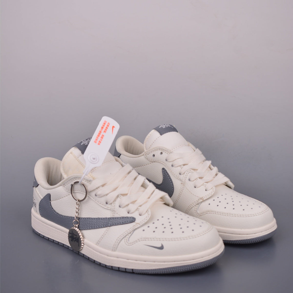 Fragment x Travis Scott x Nike Air Jordan 1 Low - Image 1