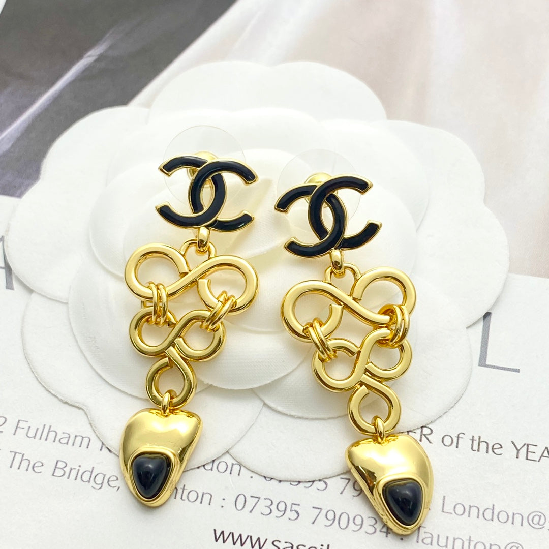 CHANEL Double-C Vintage Pendant Necklace
