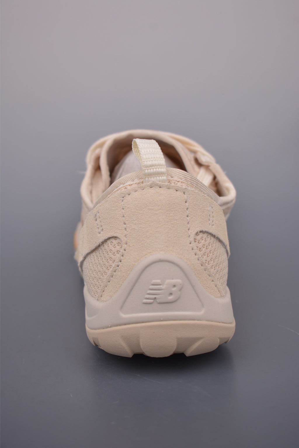 New Balance 220 MT10 - Image 4