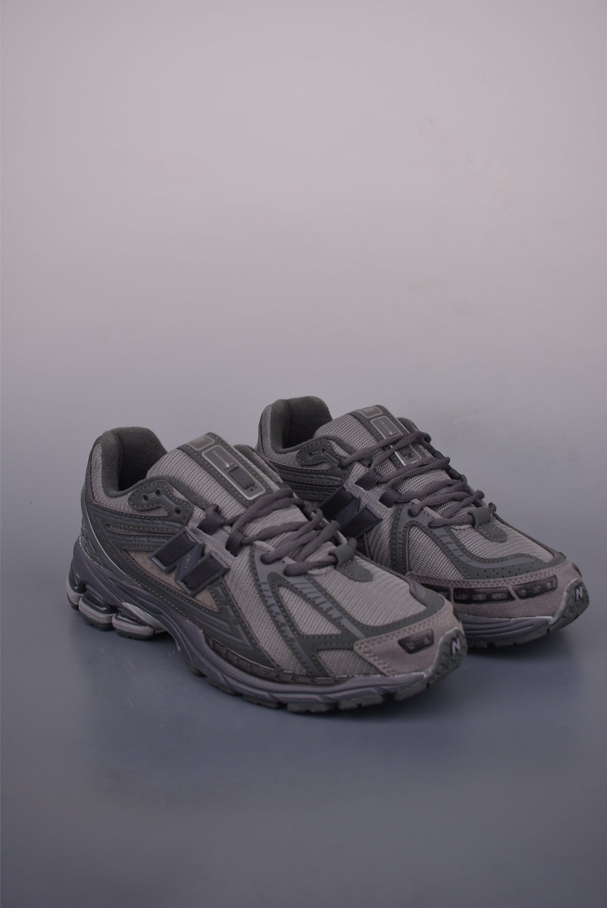 New Balance 190 240 - Image 1