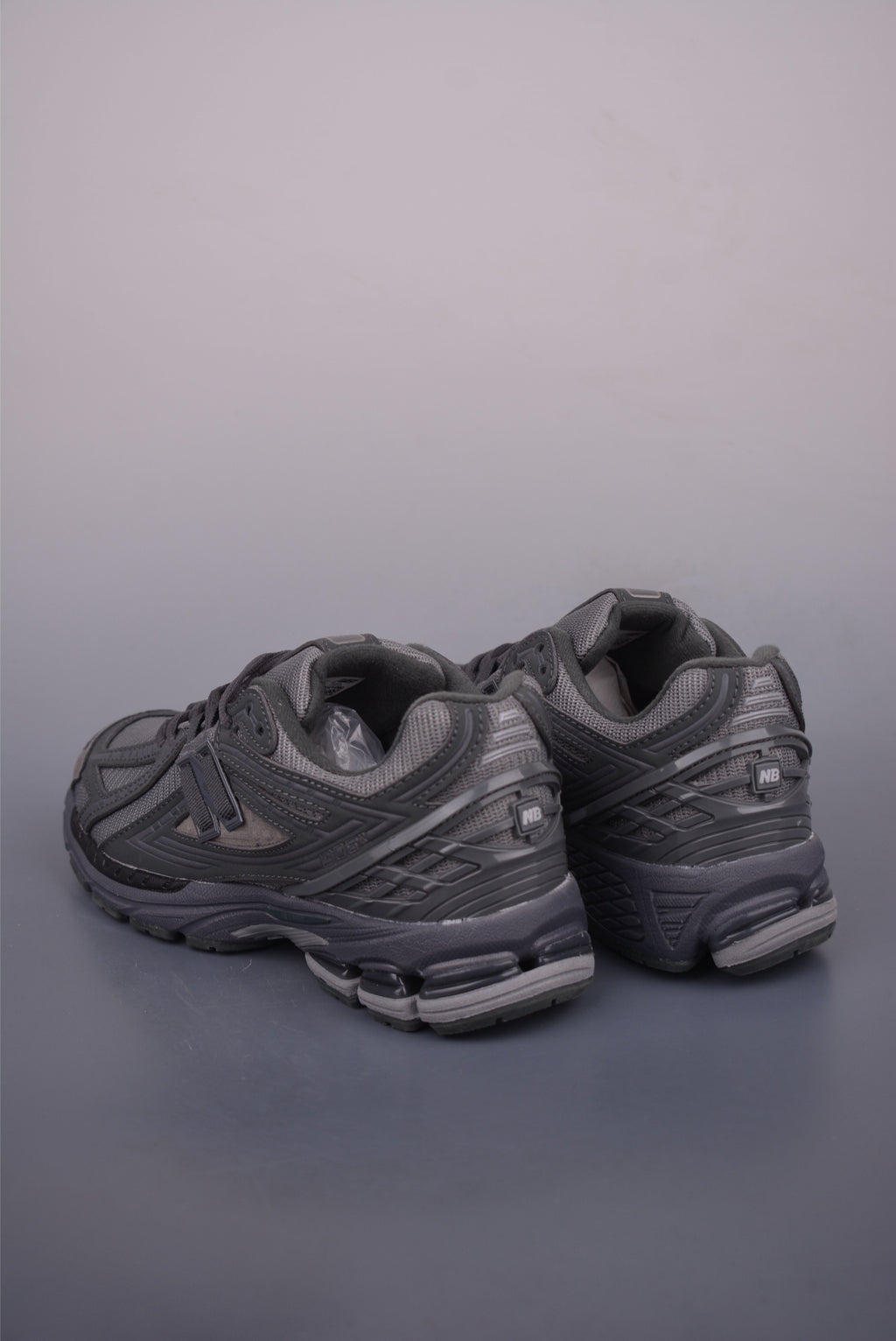 New Balance 190 240 - Image 2