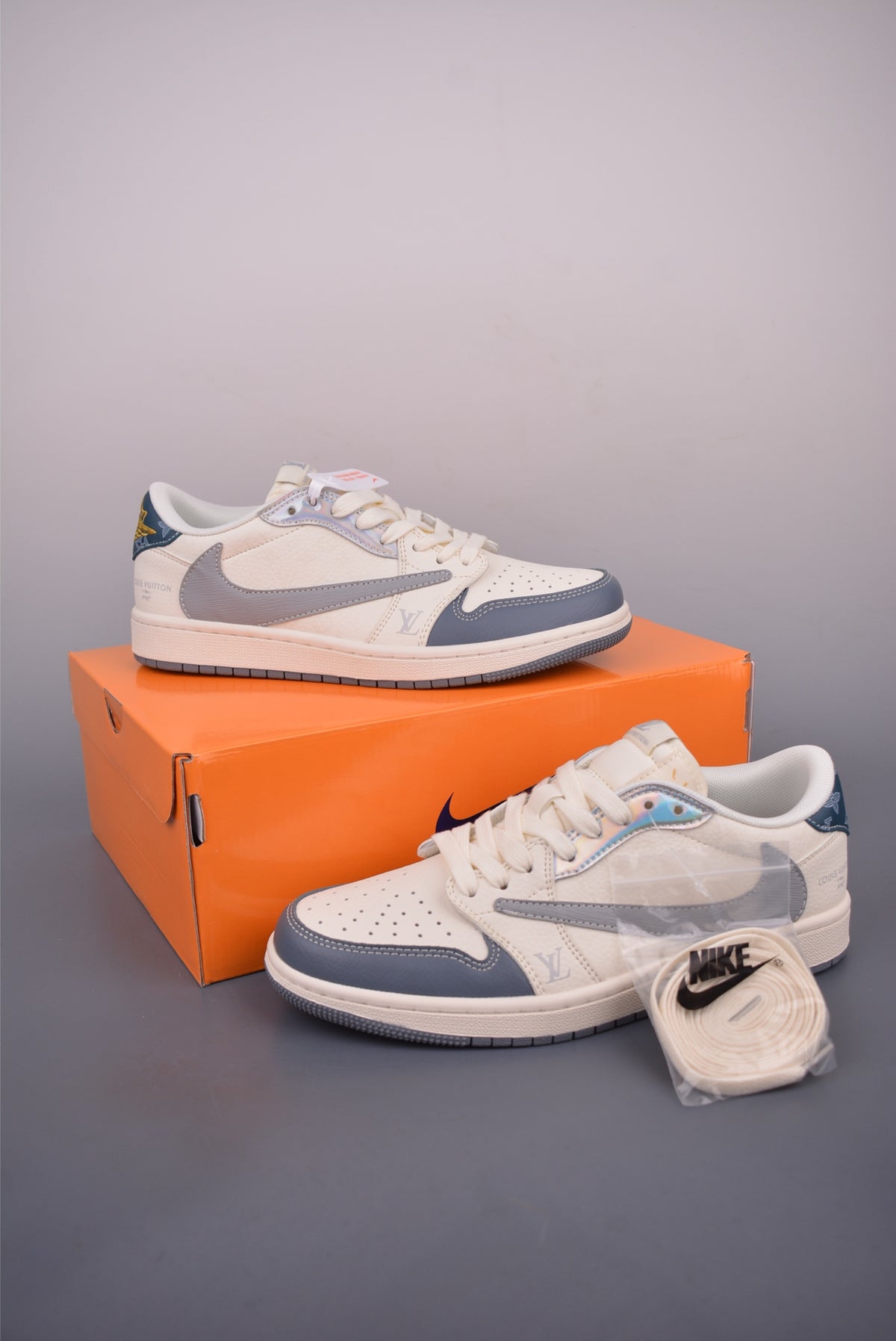 Fragment x Travis Scott x Nike Air Jordan 1 Low - Image 5