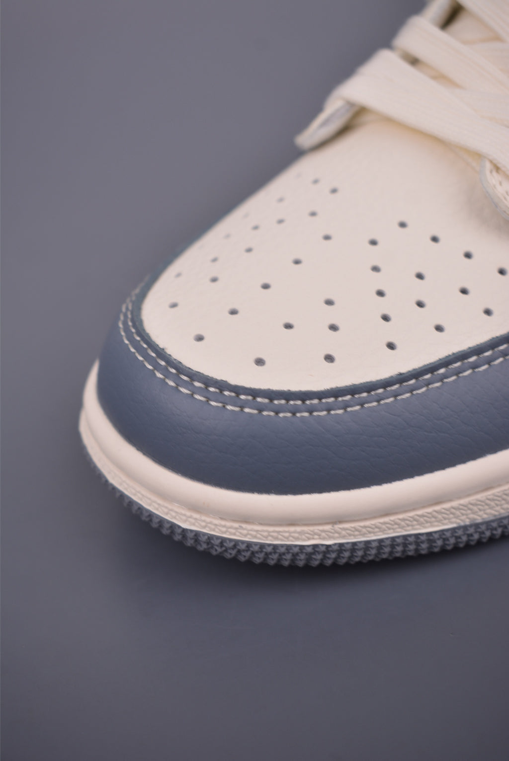 Fragment x Travis Scott x Nike Air Jordan 1 Low - Image 6