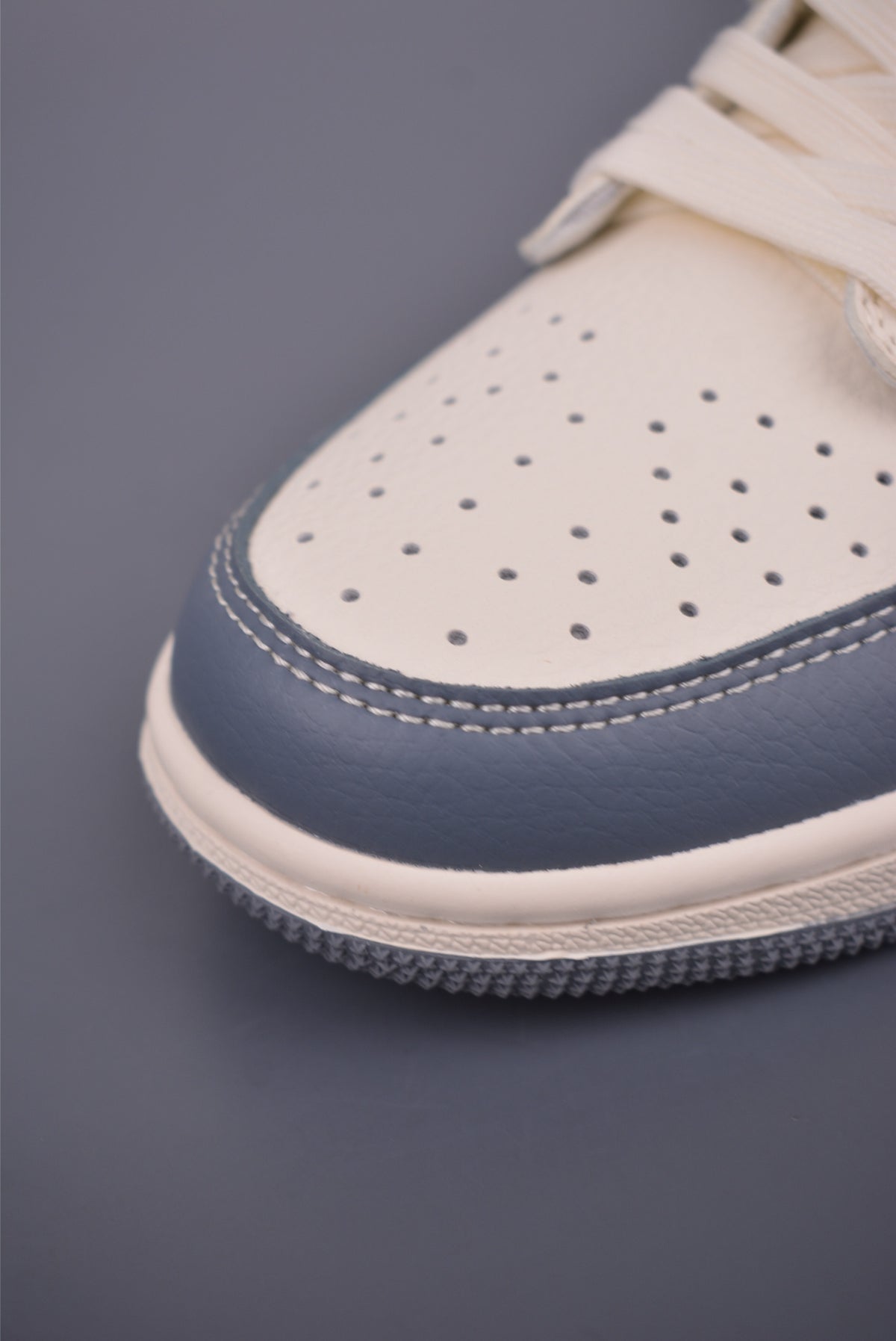Fragment x Travis Scott x Nike Air Jordan 1 Low - Image 6