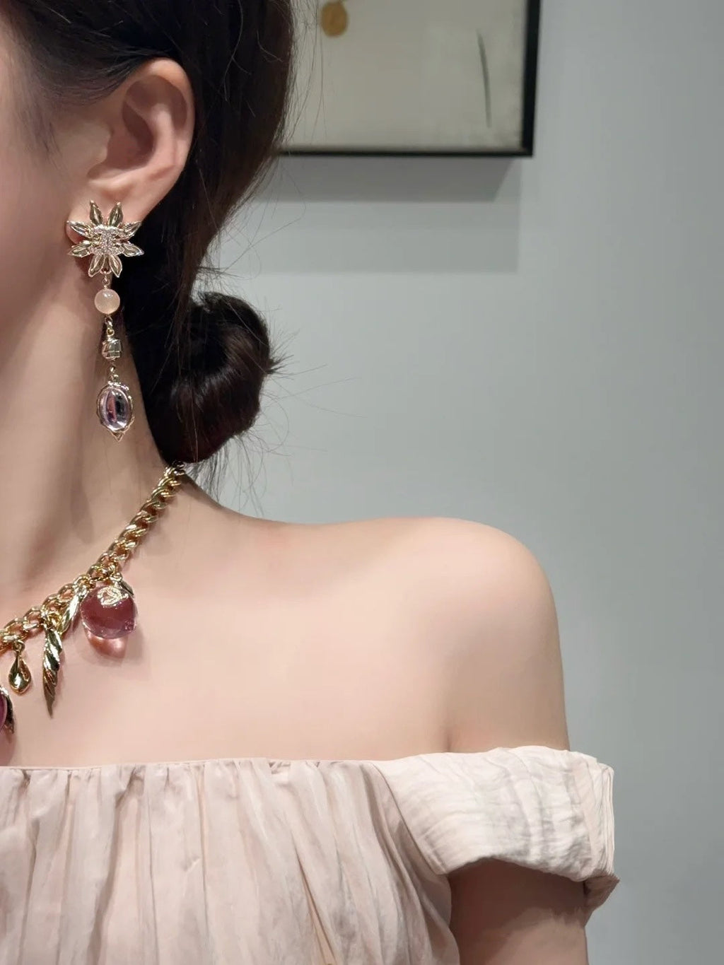 CHANEL Crystal Vintage Pendant Necklace