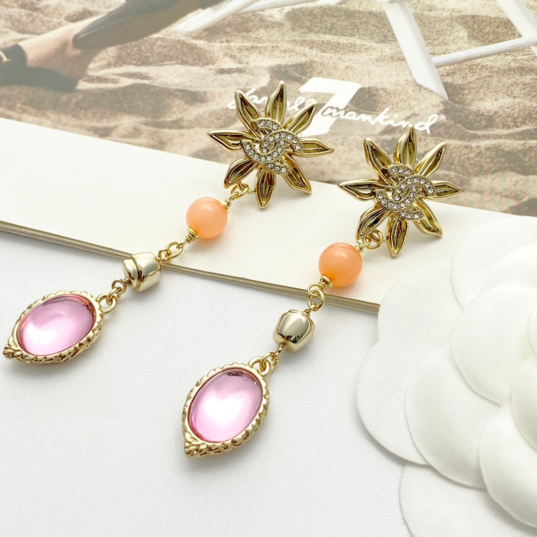 CHANEL Crystal Vintage Pendant Necklace