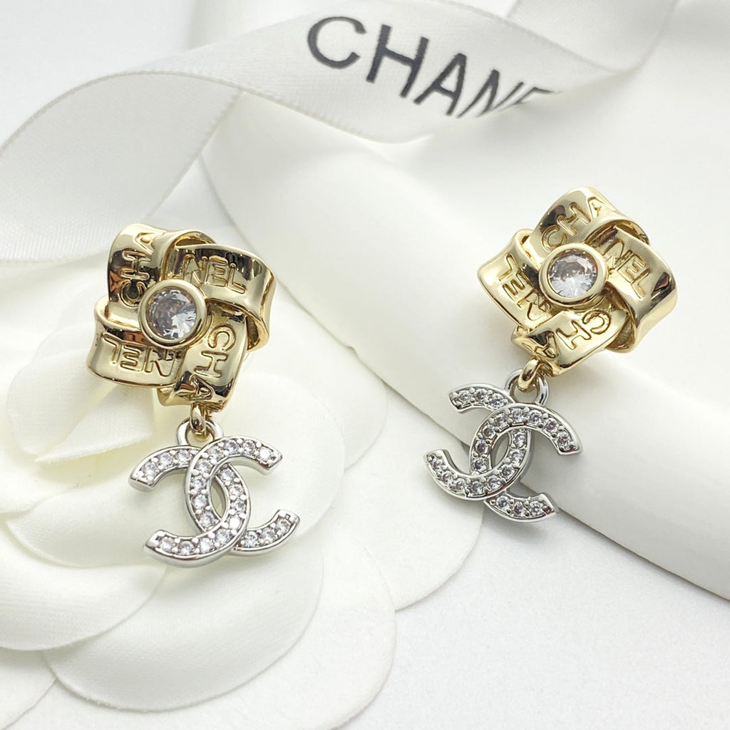 CHANEL Crystal Double-C Pendant Necklace