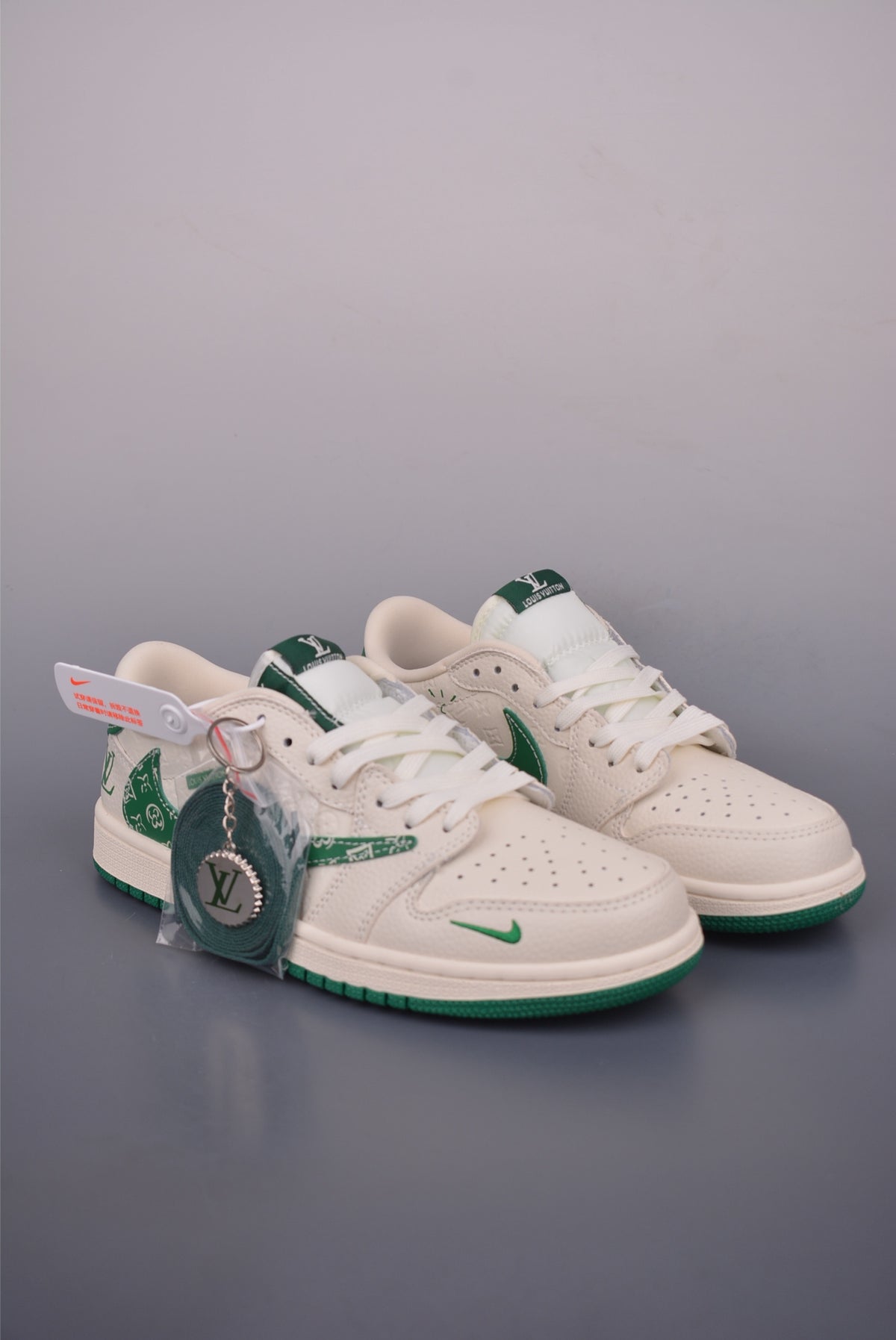 Fragment x Travis Scott x Nike Air Jordan 1 Low - Image 1