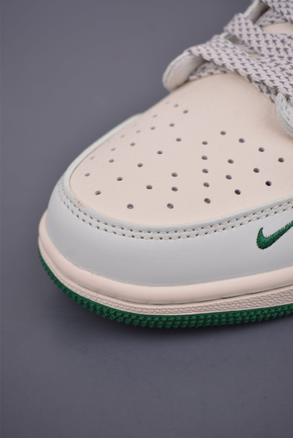 Fragment x Travis Scott x Nike Air Jordan 1 Low - Image 6