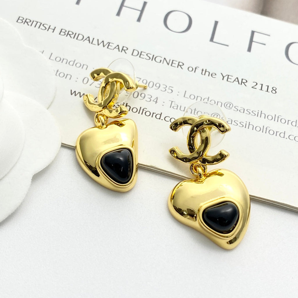 CHANEL Vintage Pendant Necklace