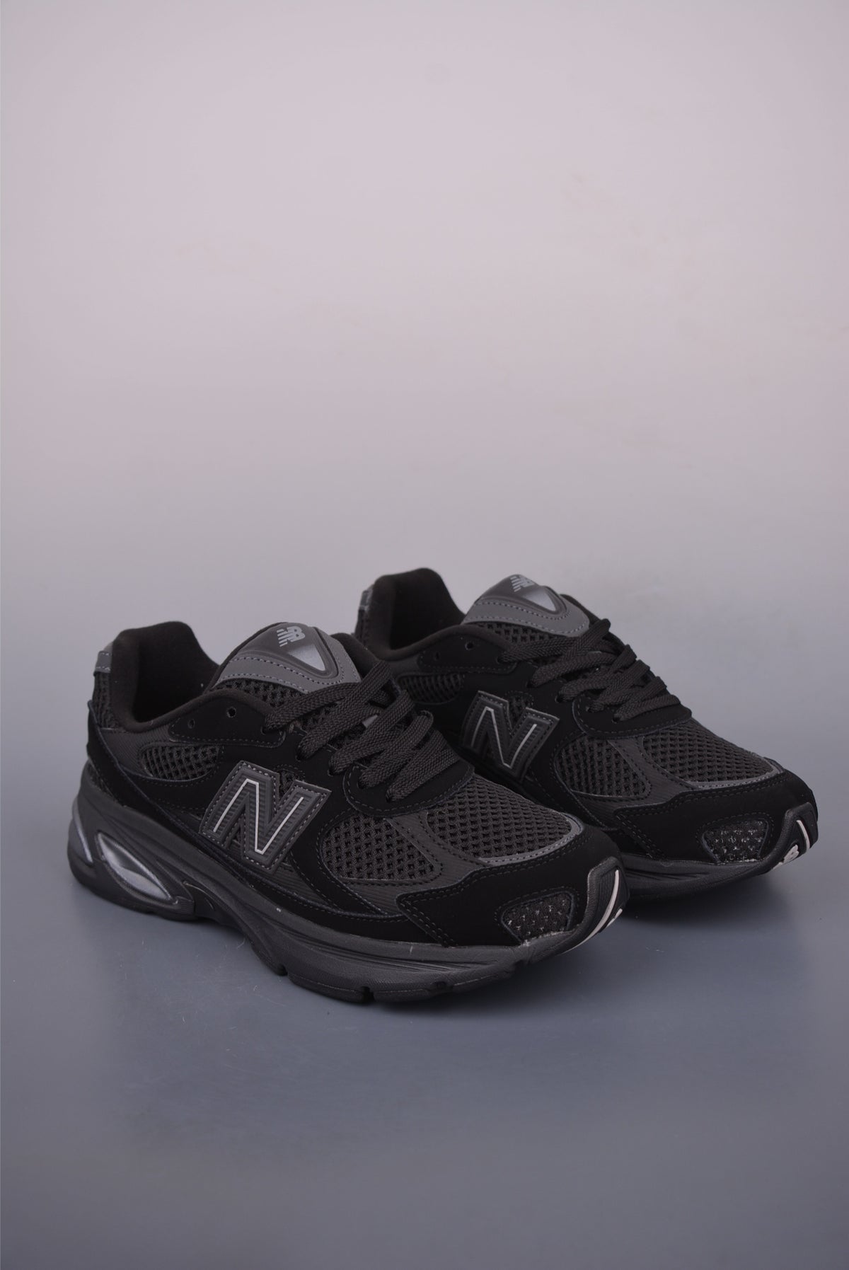New Balance 240 2010 - Image 1