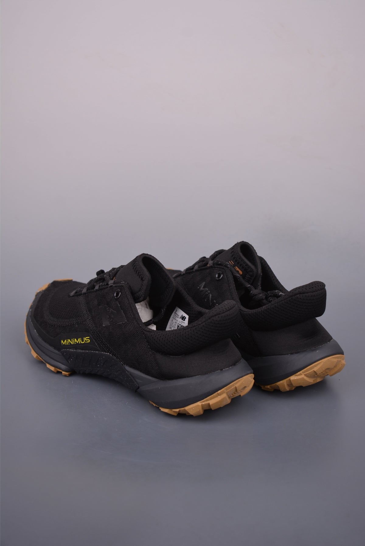 New Balance Minimus - Image 2
