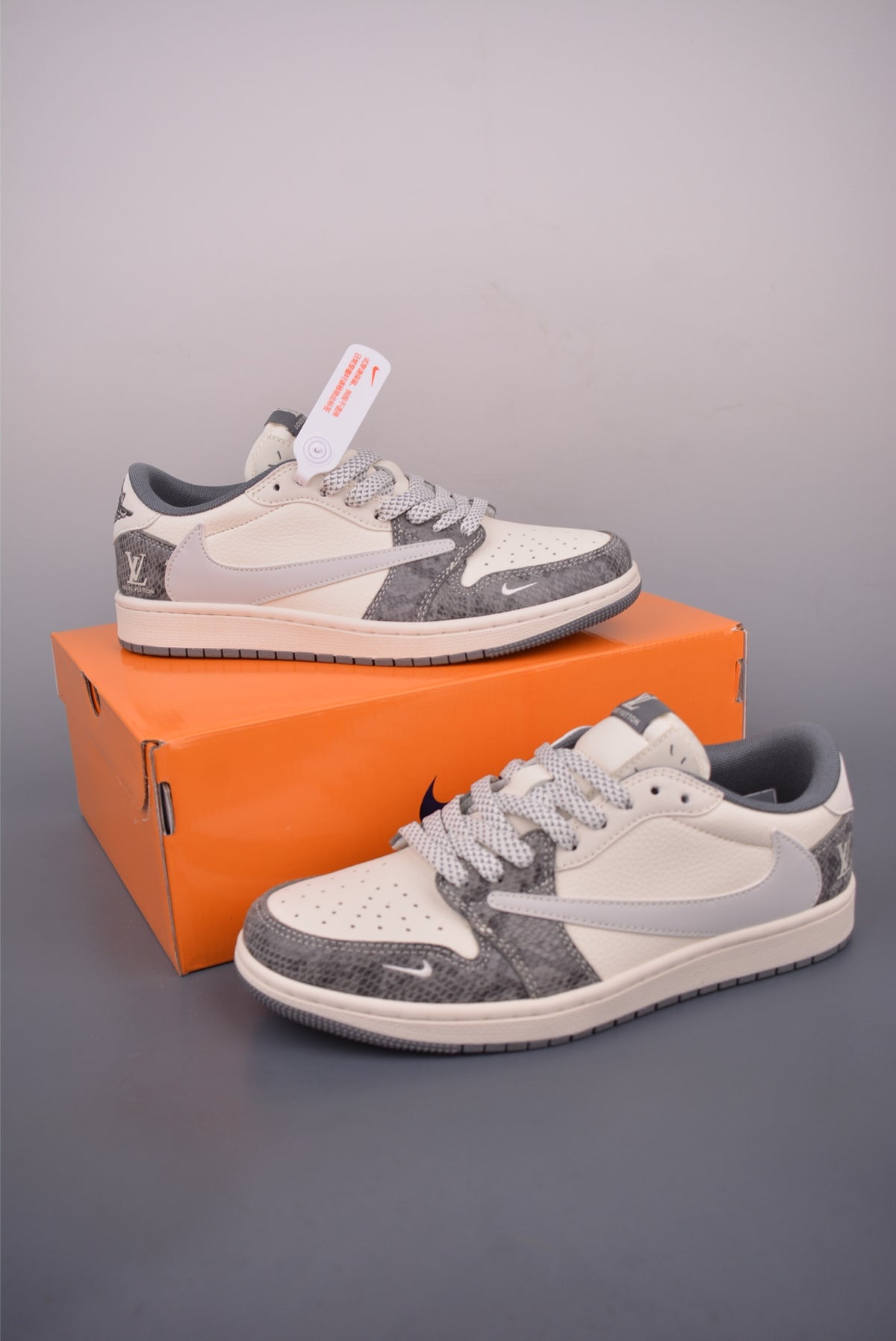 Fragment x Travis Scott x Nike Air Jordan 1 Low - Image 5