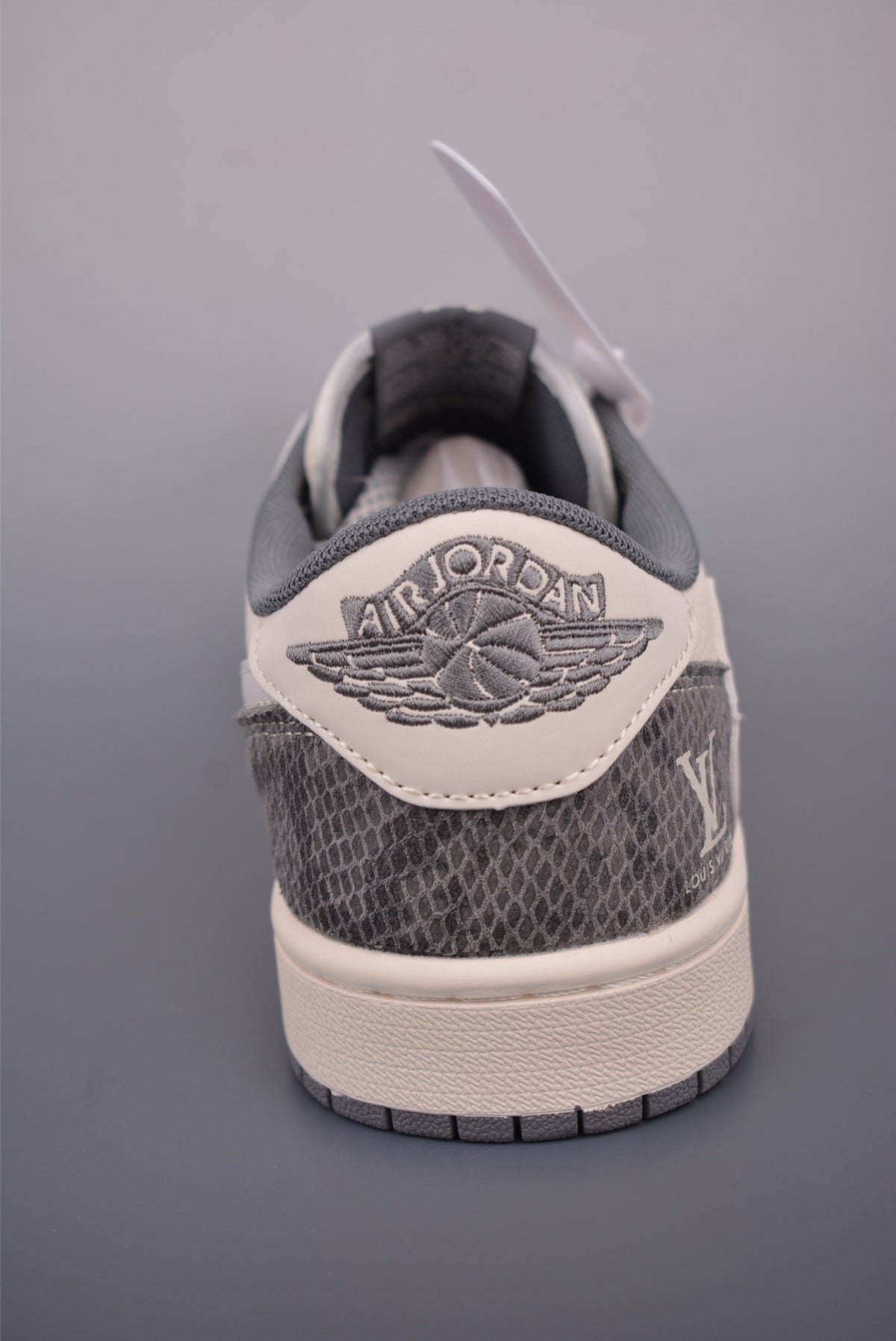Fragment x Travis Scott x Nike Air Jordan 1 Low - Image 4