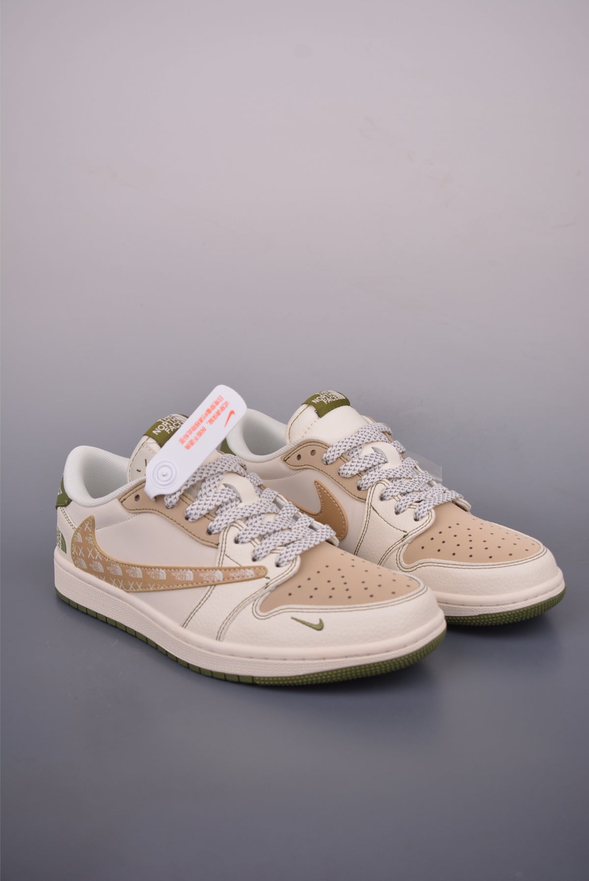 Fragment x Travis Scott x Nike Air Jordan 1 Low - Image 1