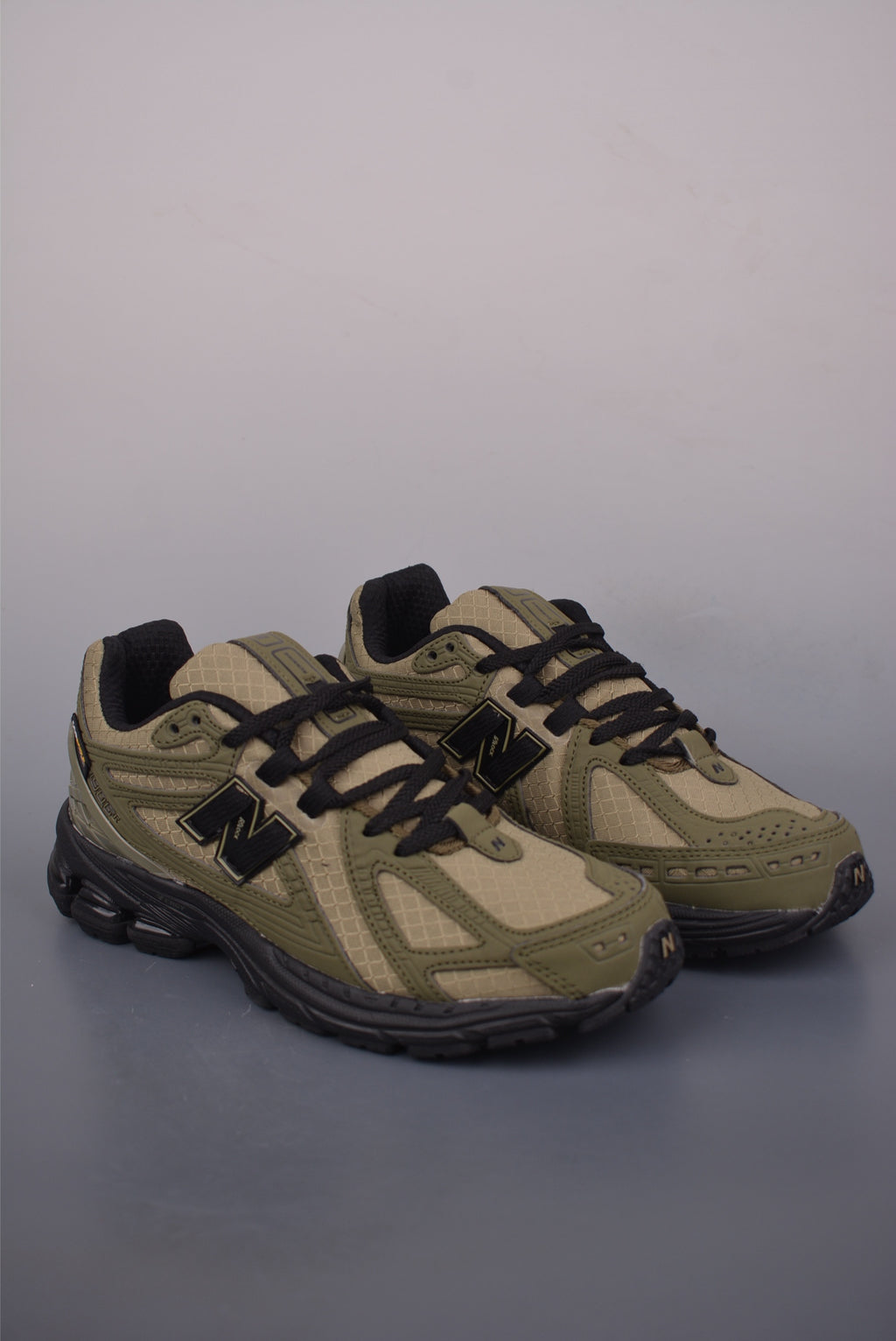 New Balance 190 240 - Image 1