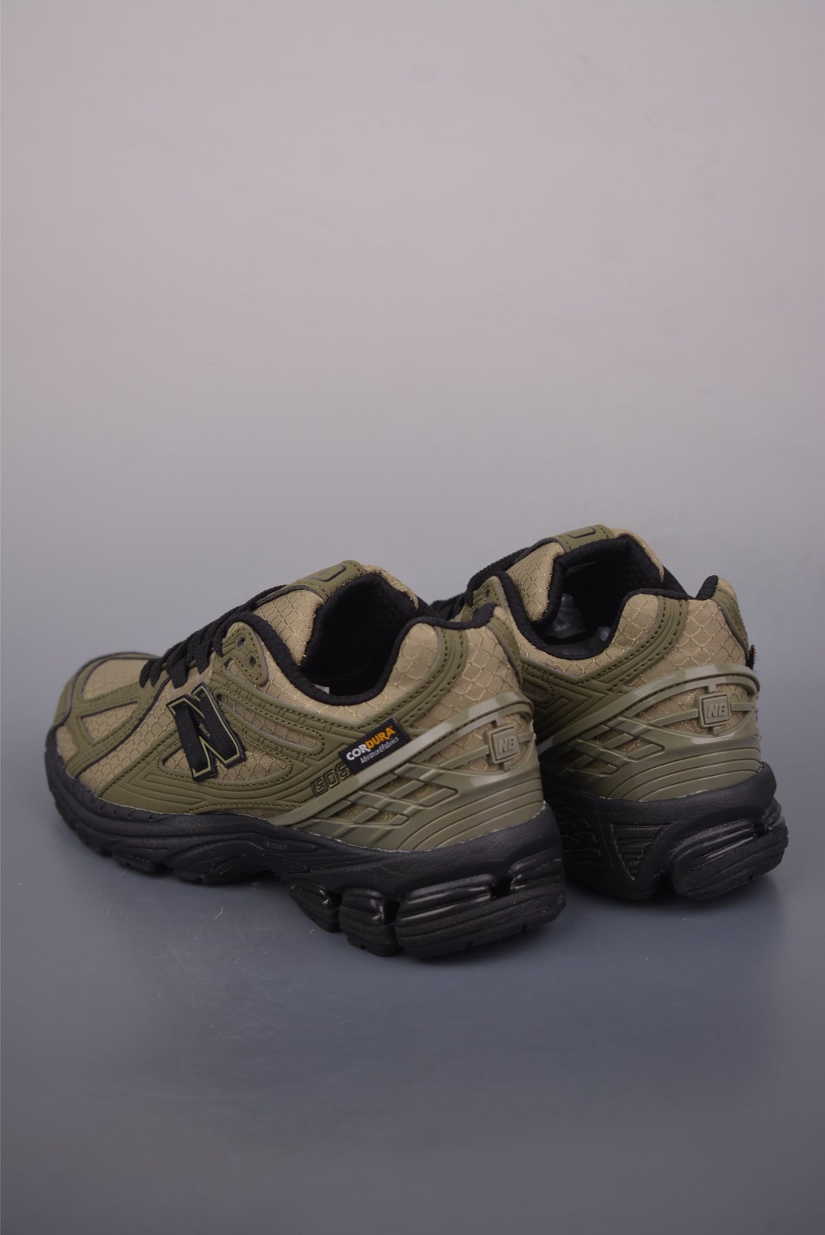 New Balance 190 240 - Image 2