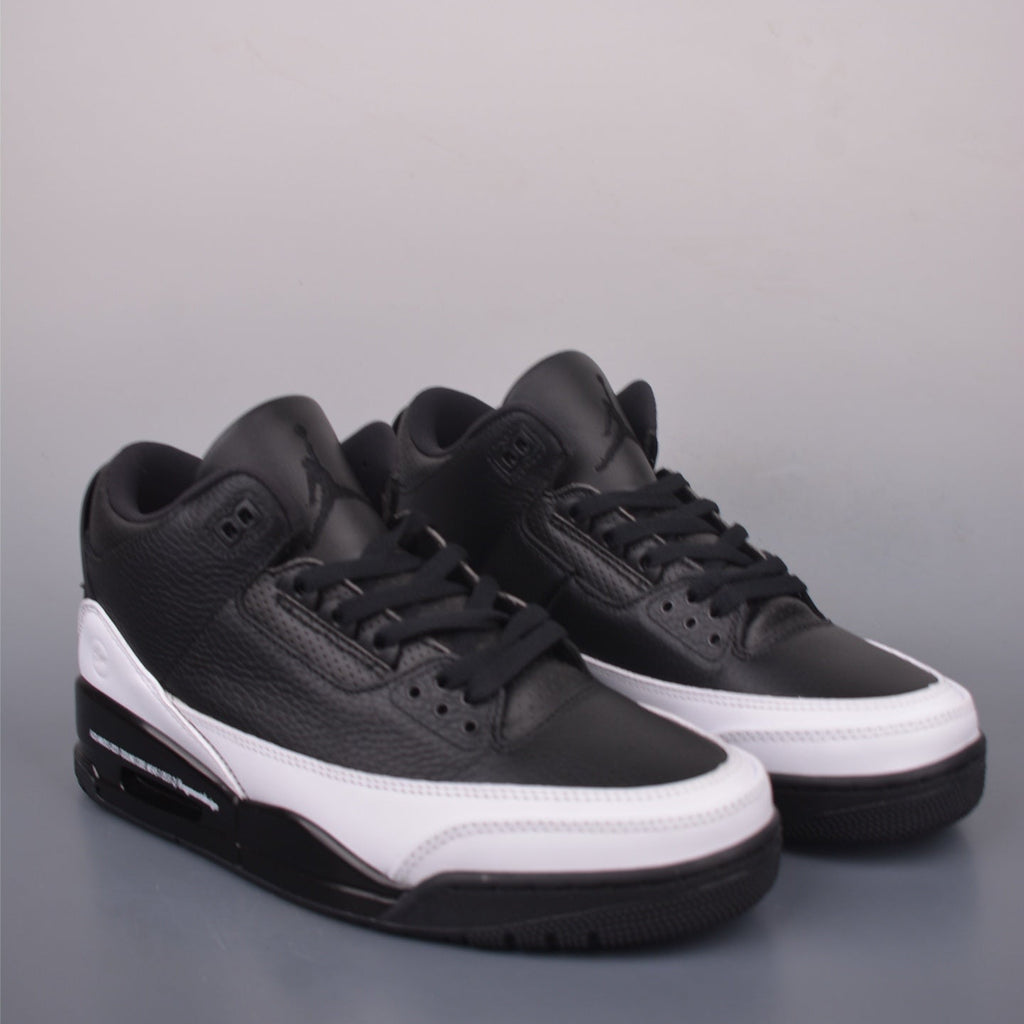 Nike Air Jordan 3 Retro - Image 1