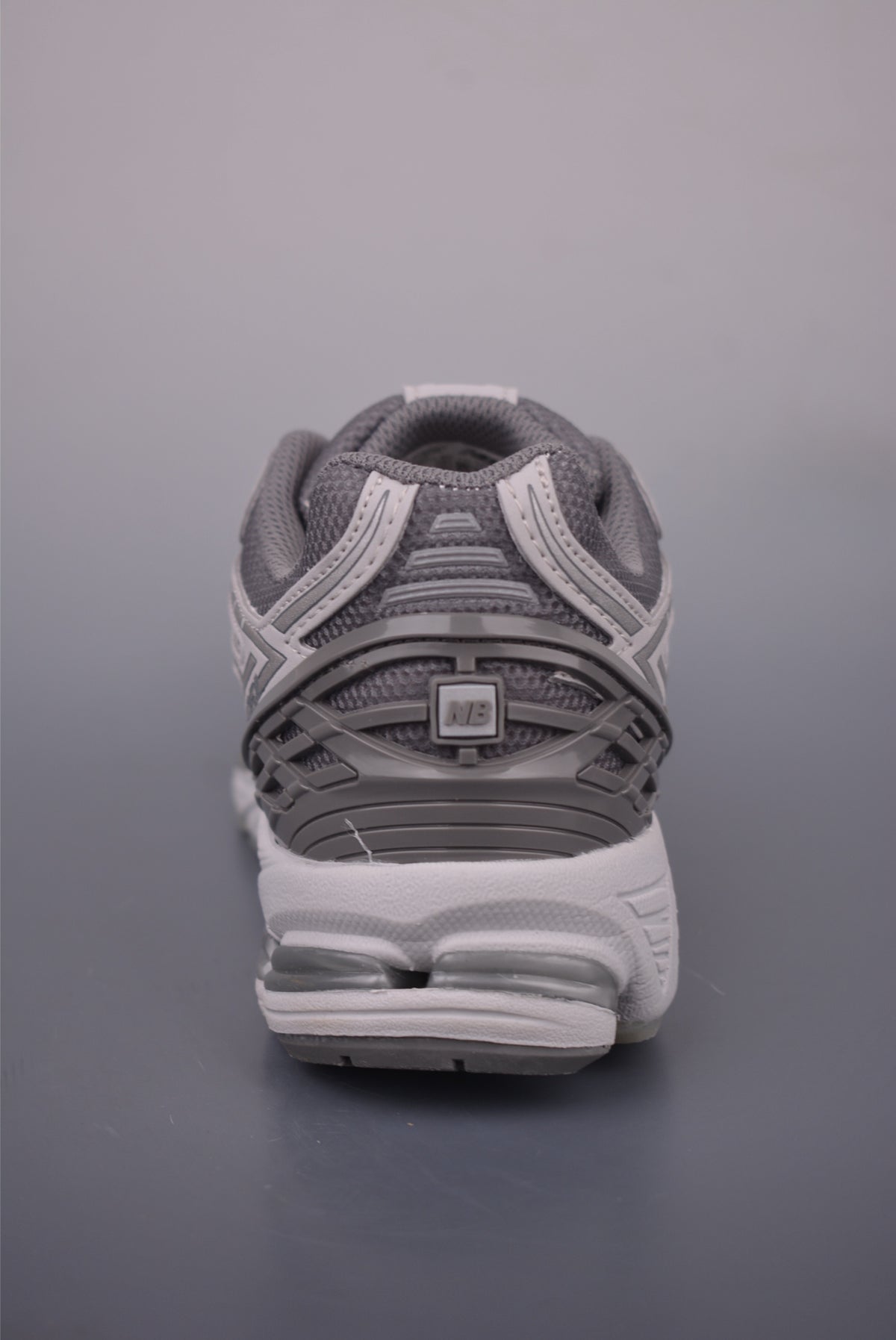 New Balance 190 240 - Image 4
