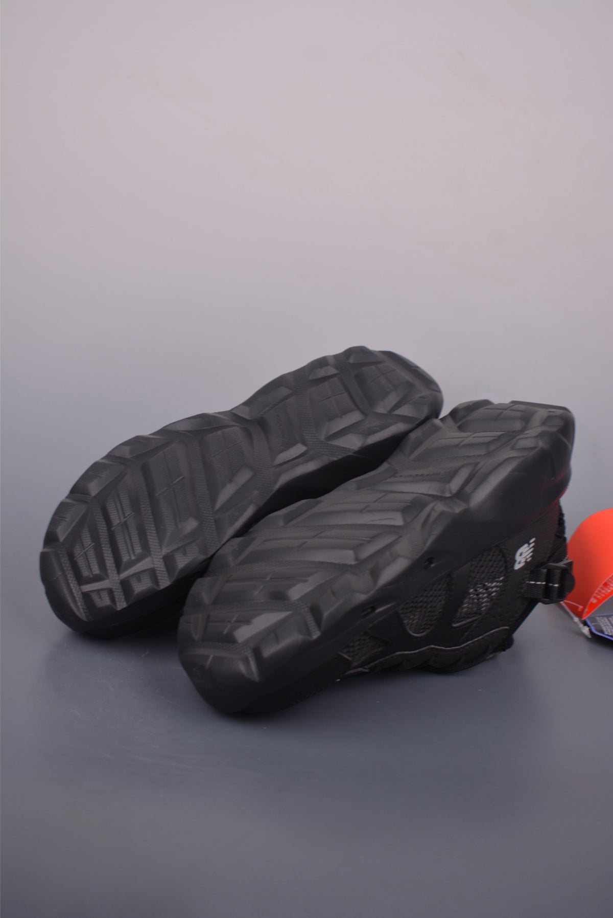 New Balance 190 Kave - Image 3
