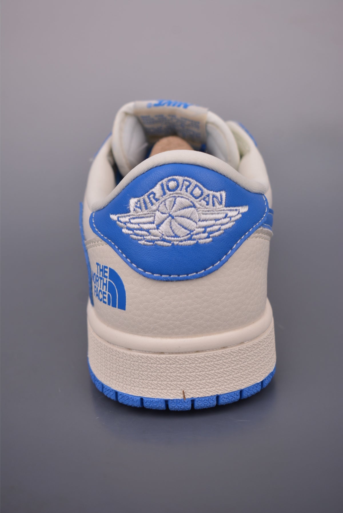 Fragment x Travis Scott x Nike Air Jordan 1 Low - Image 4
