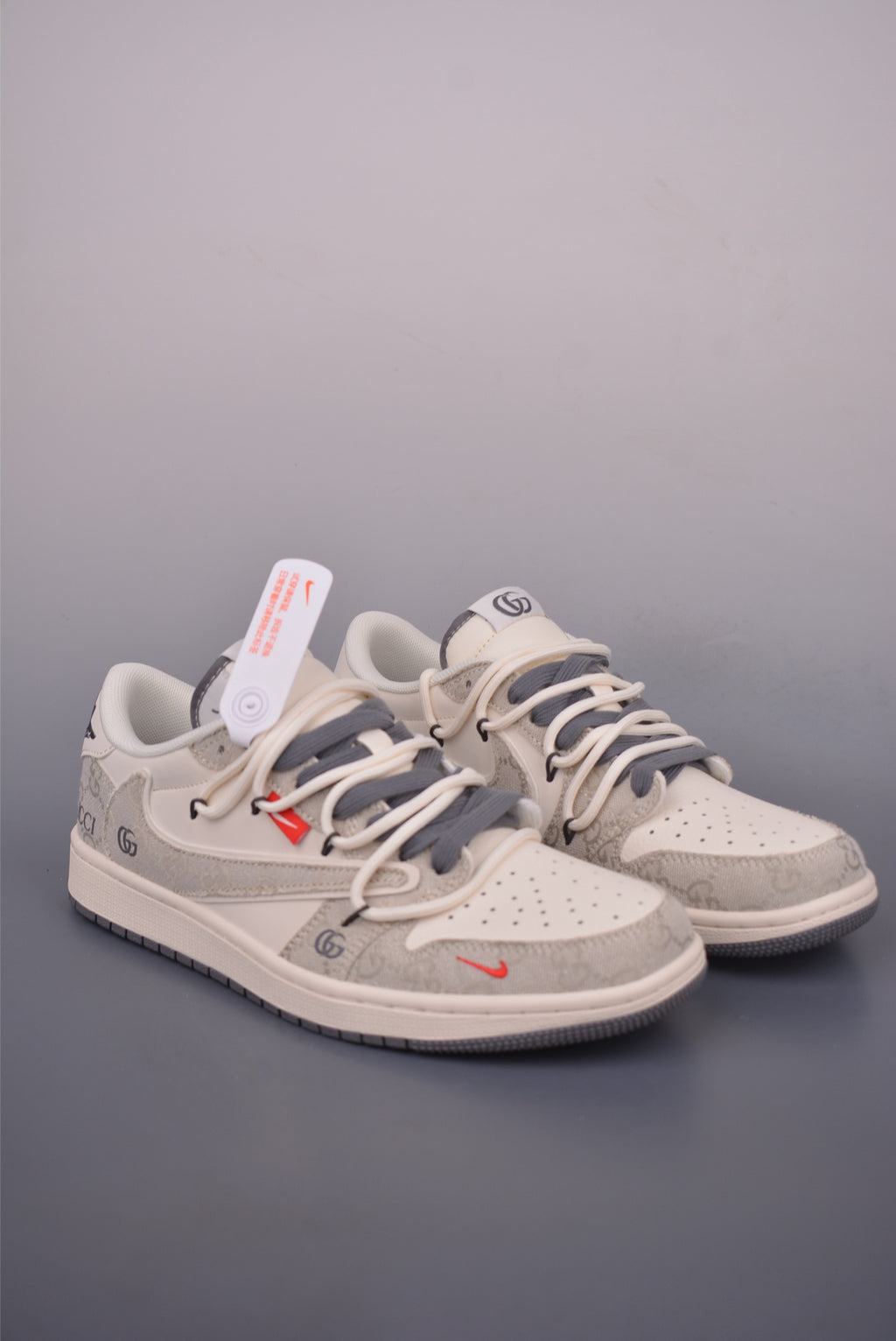 Fragment x Travis Scott x Nike Air Jordan 1 Low - Image 1