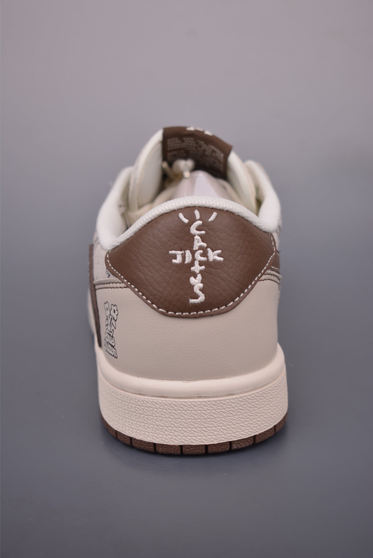 Fragment x Travis Scott x Nike Air Jordan 1 Low - Image 4