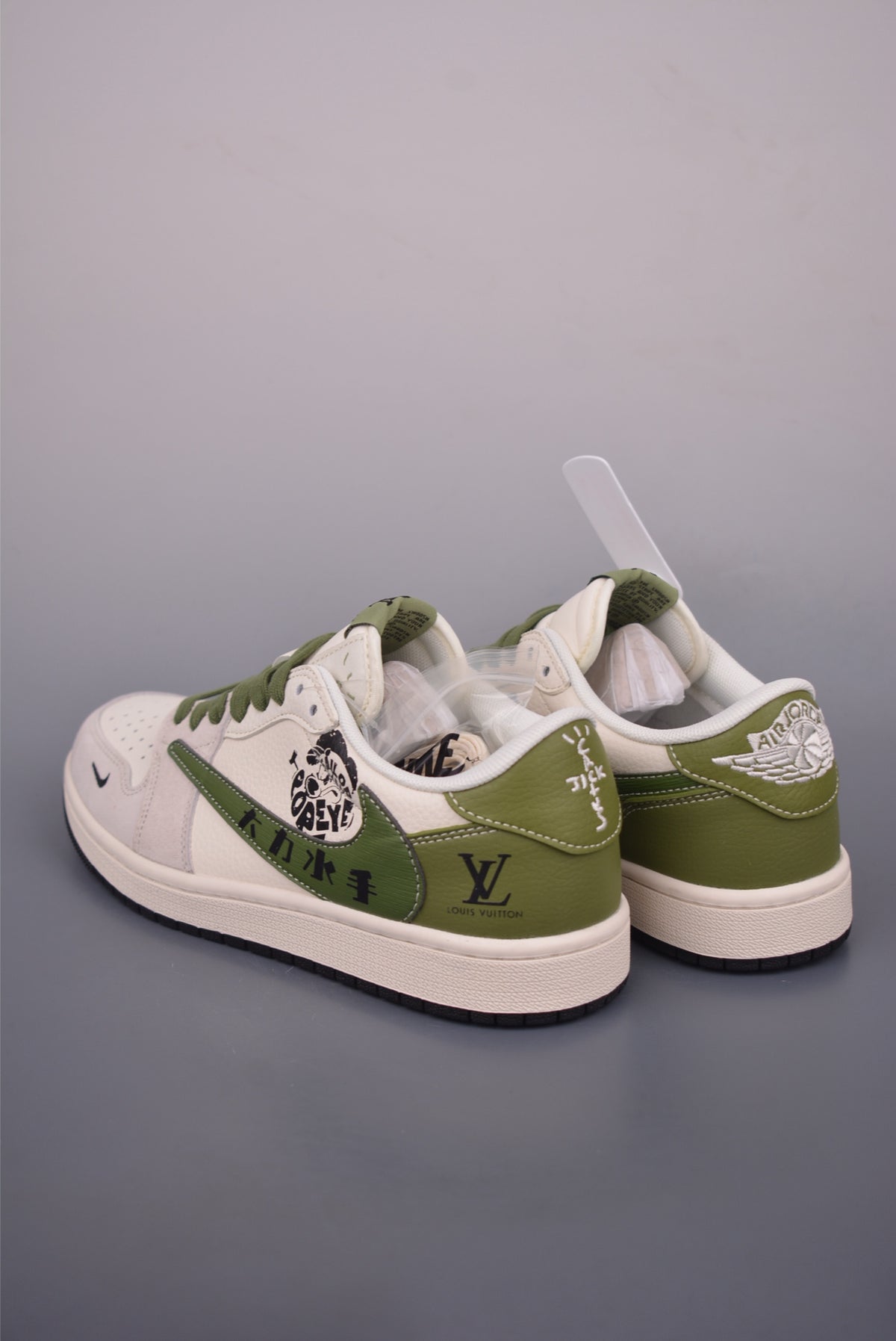 Fragment x Travis Scott x Nike Air Jordan 1 Low - Image 2